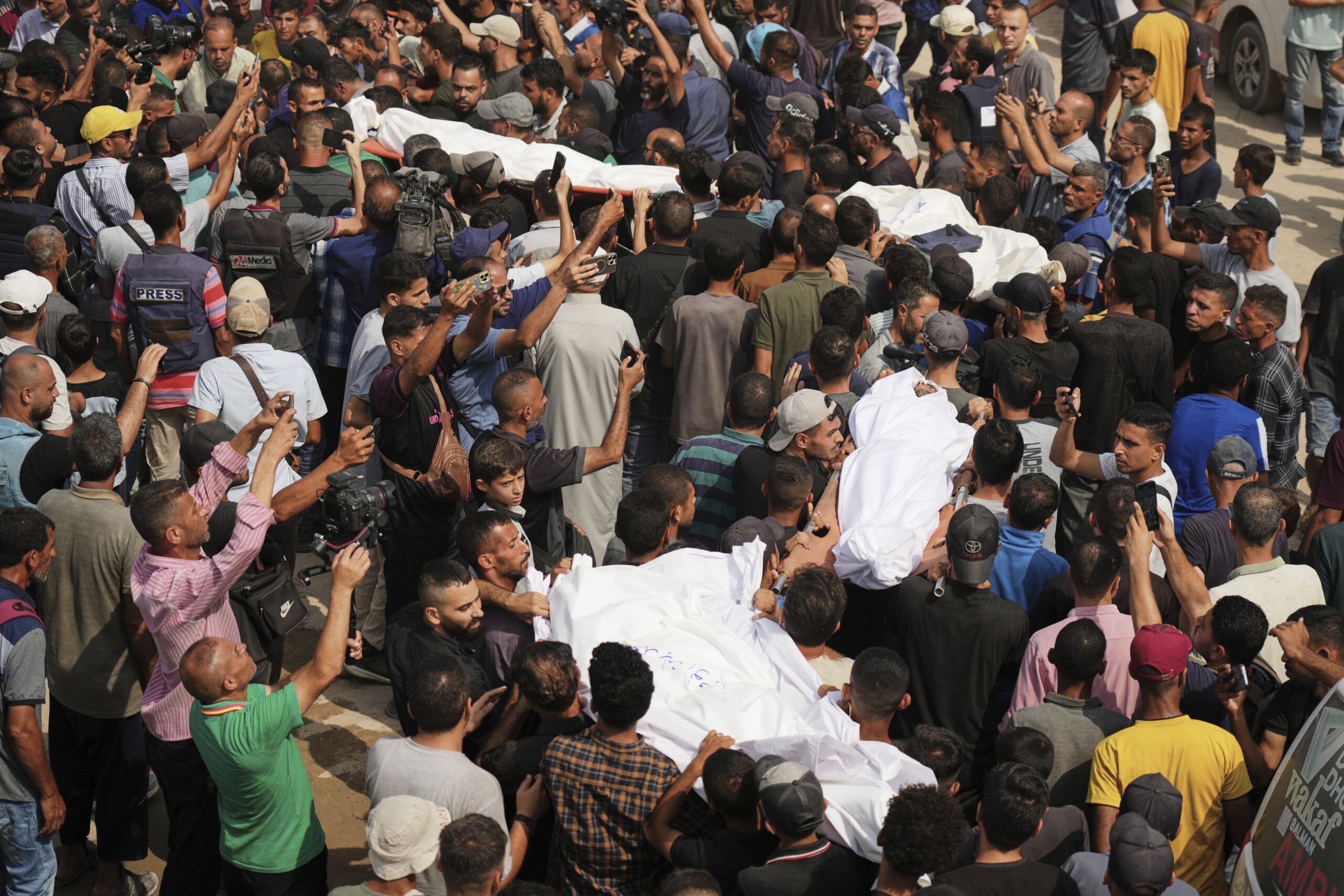 middle east death toll rises to six journalists killed in israeli raid scaled