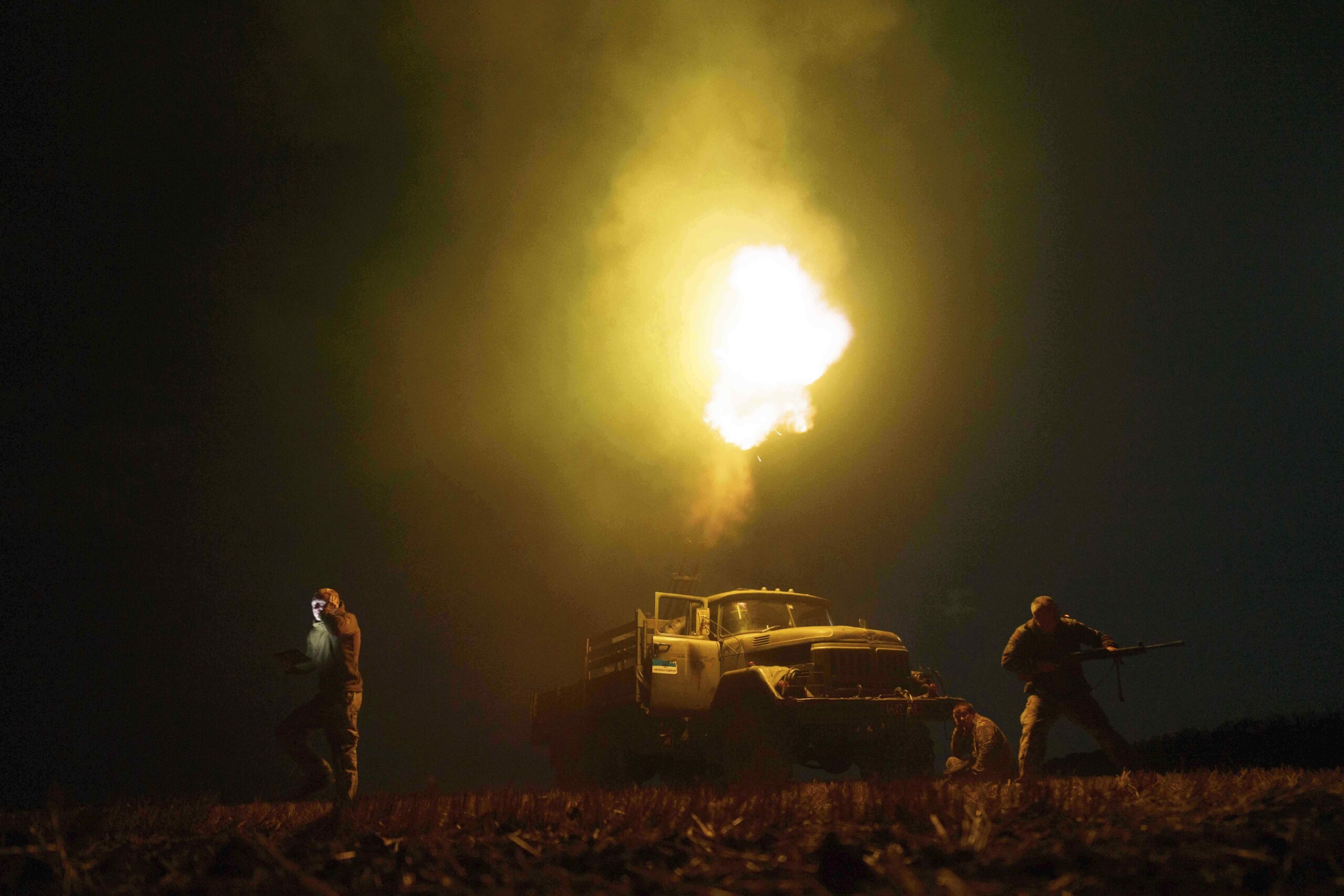 ukraine kiev 32 drones and two missiles launched from moscow neutralized scaled