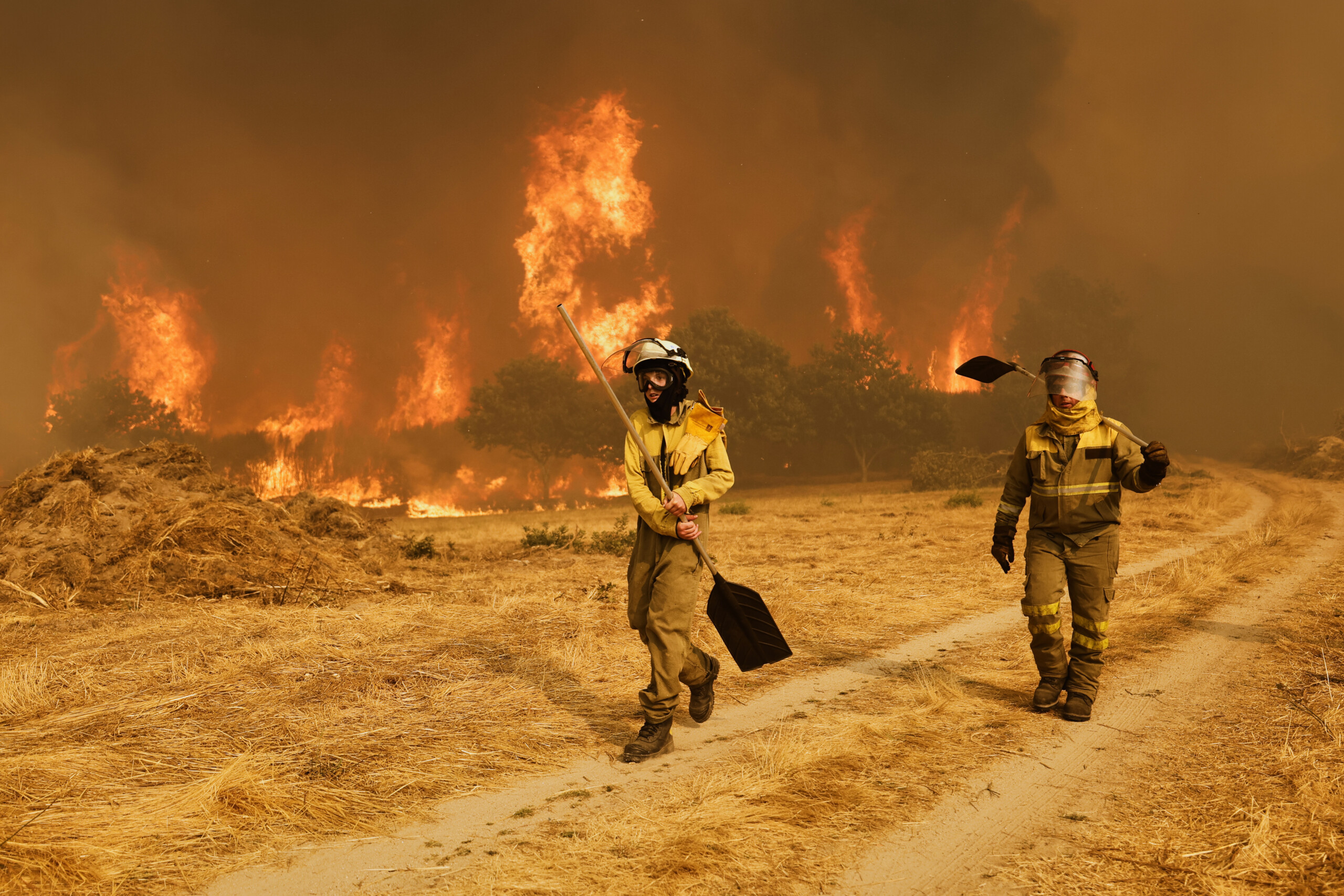 fires thousands of firefighters at work in spain portugal and greece scaled