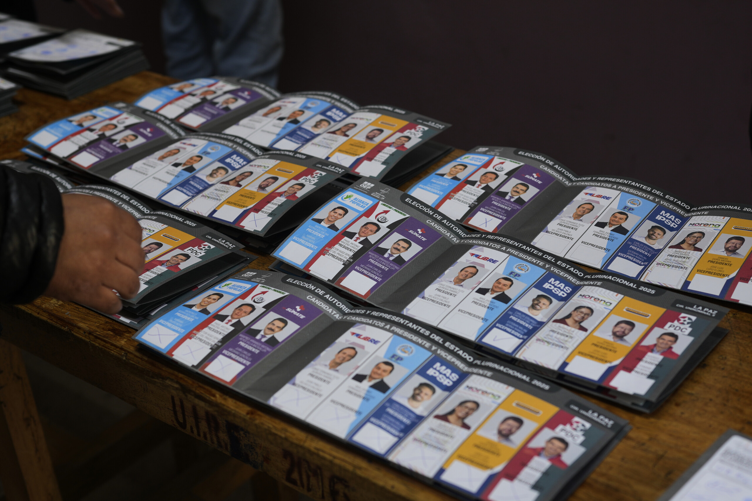 Bolivia: presidential elections, runoff between Paz and Quiroga on the right 1 bolivia presidential elections runoff between paz and quiroga on the right scaled