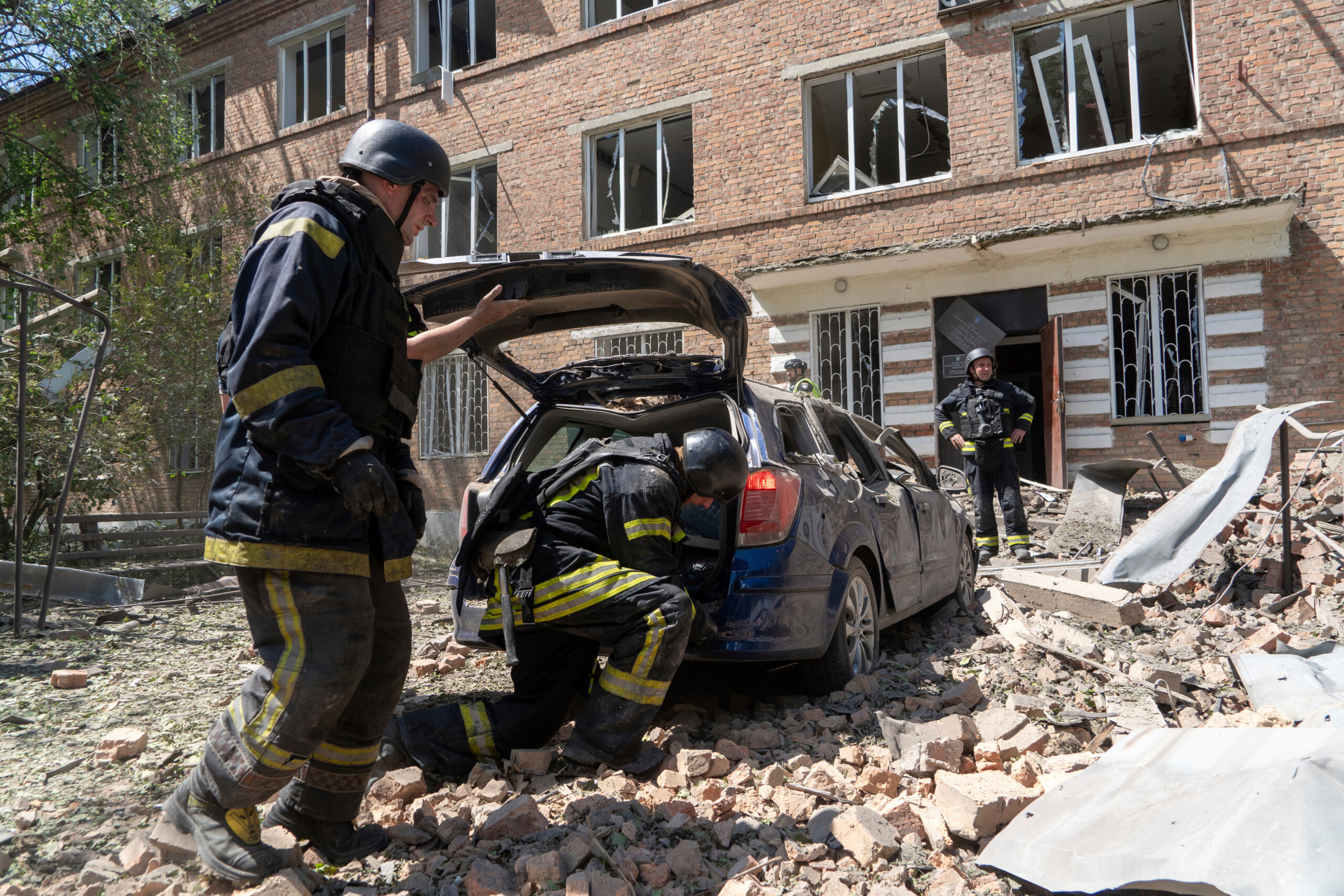 Ukraine: Russian drone attack in Kharkiv leaves three dead and 17 wounded 1 ukraine russian drone attack in kharkiv leaves three dead and 17 wounded scaled