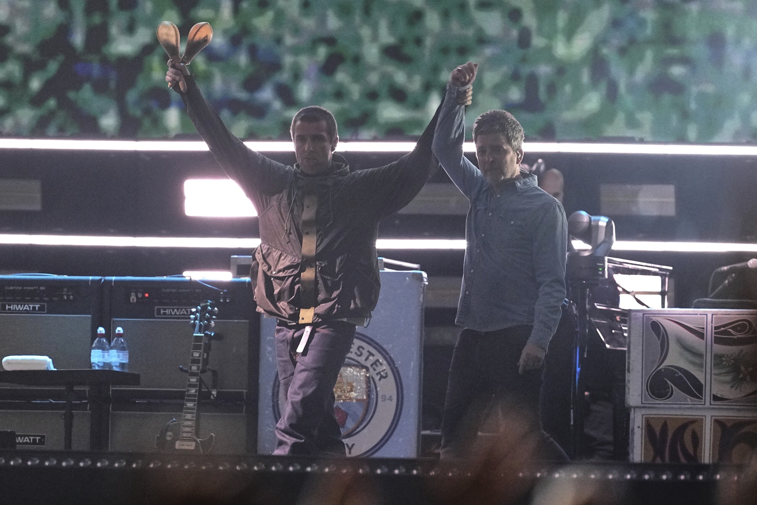 oasis noel gallagher liam is fantastic im proud of him scaled