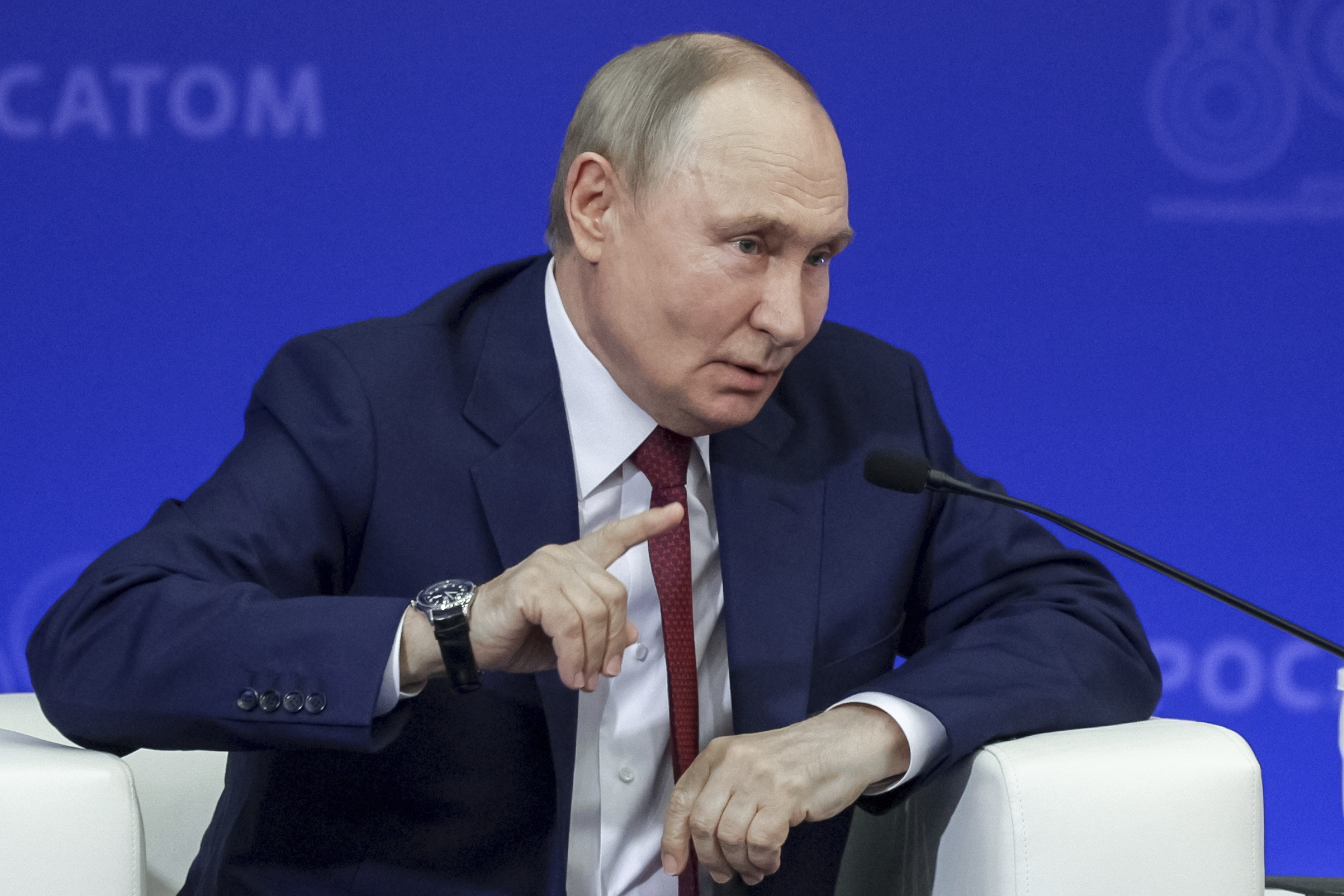 russia iran phone call between putin and pezeshkian