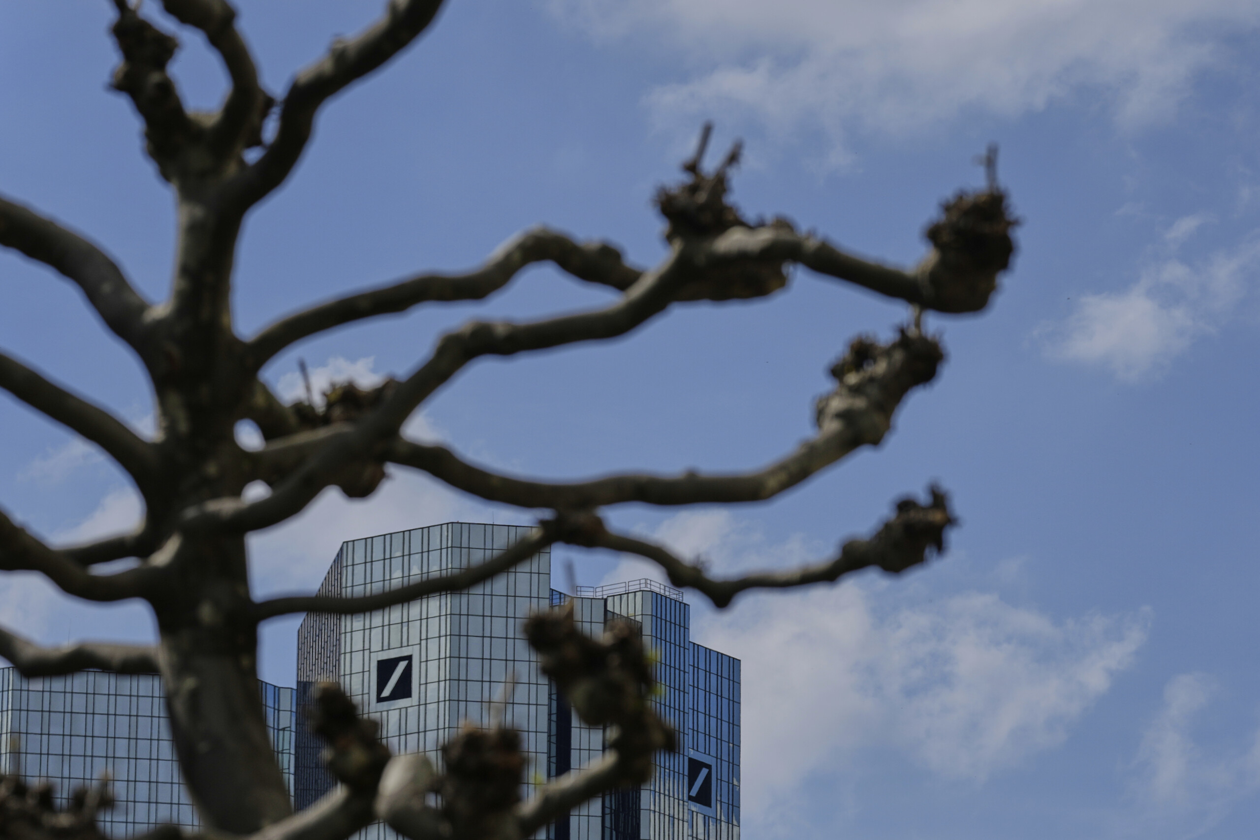 caserta five arrested in bosnia herzegovina for robbing deutsche bank scaled