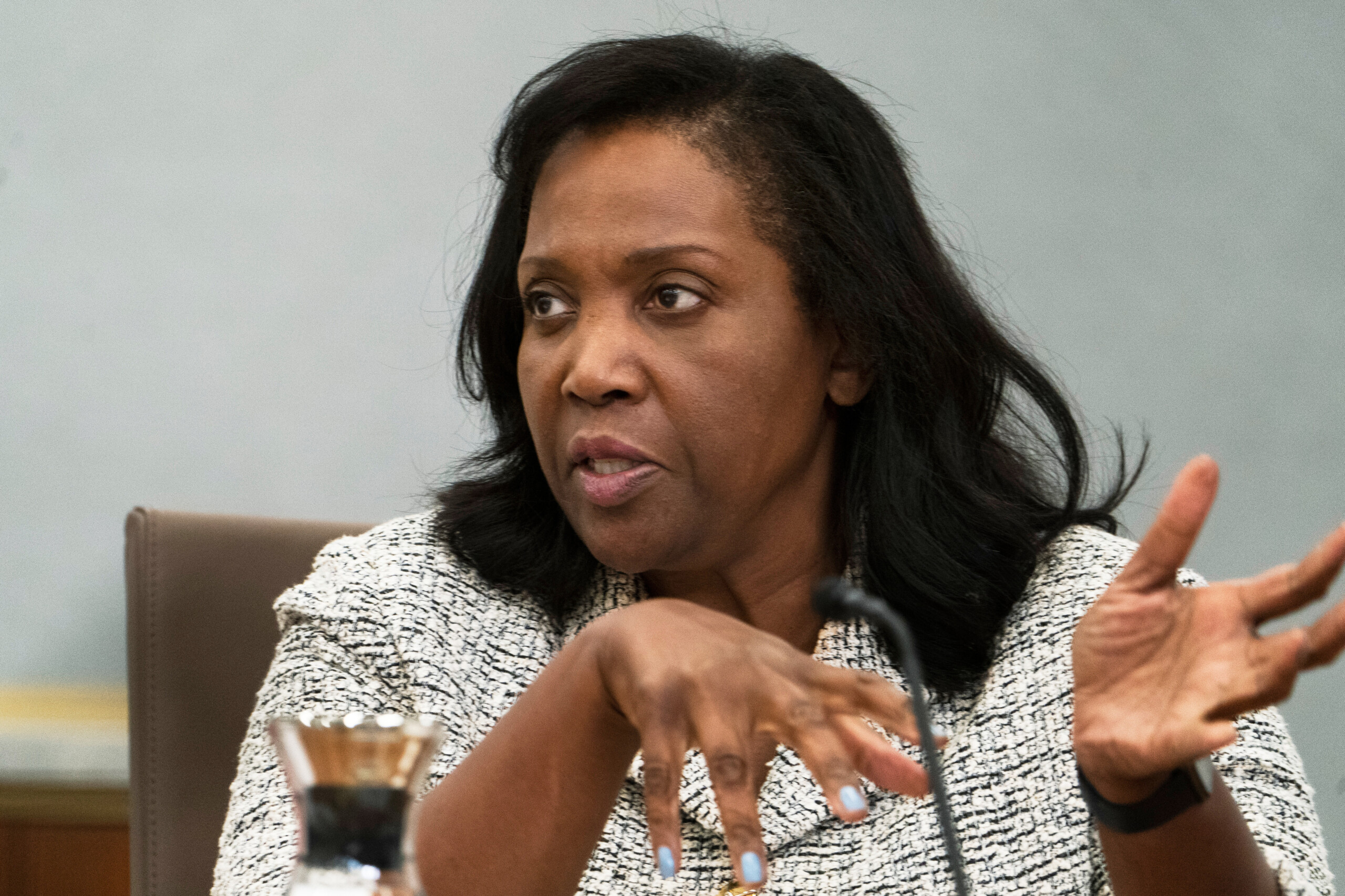 usa trump removes lisa cook from fed board of governors scaled