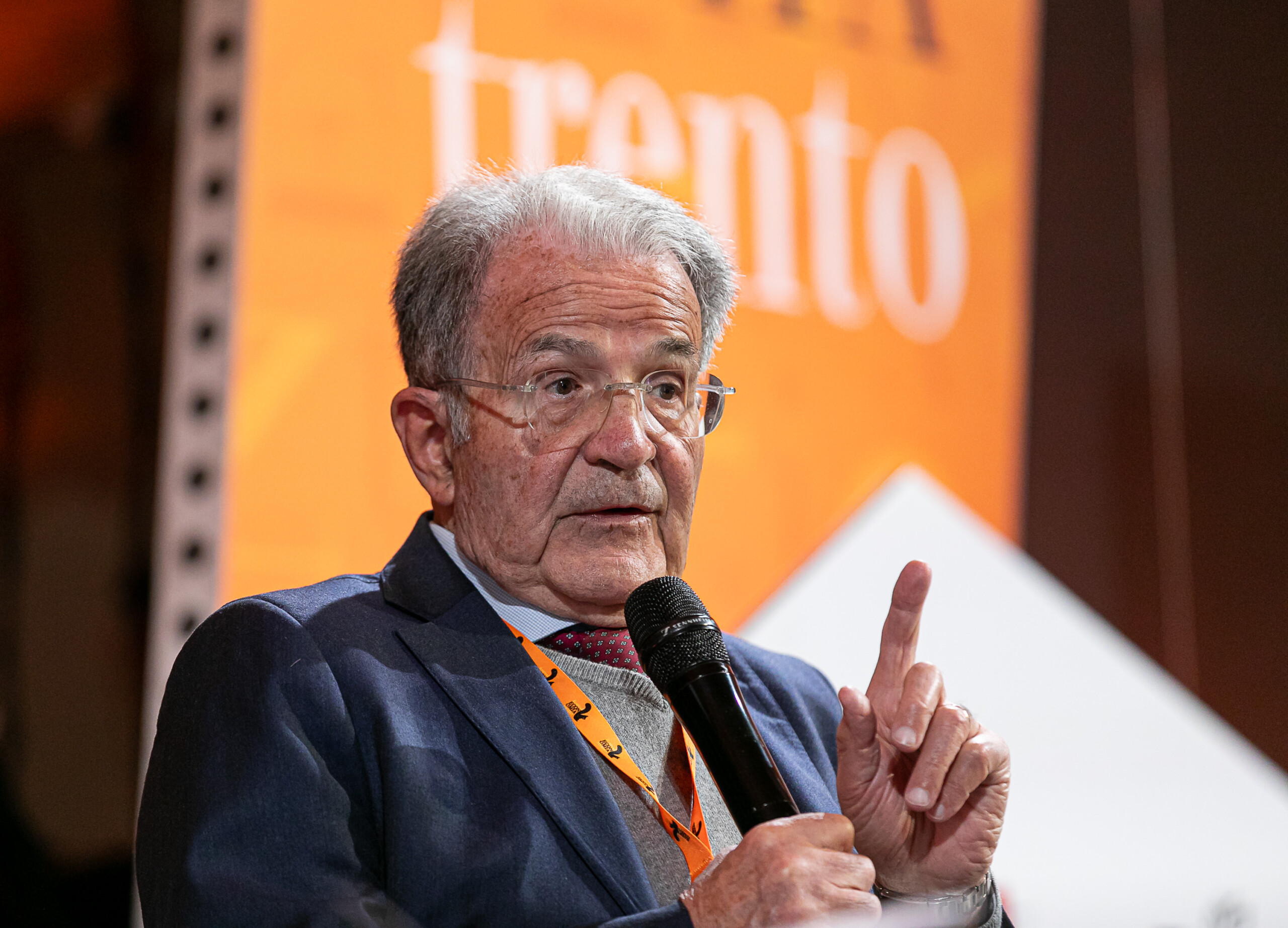 prodi europe humiliated by trump putin italy also at risk of authoritarianism scaled