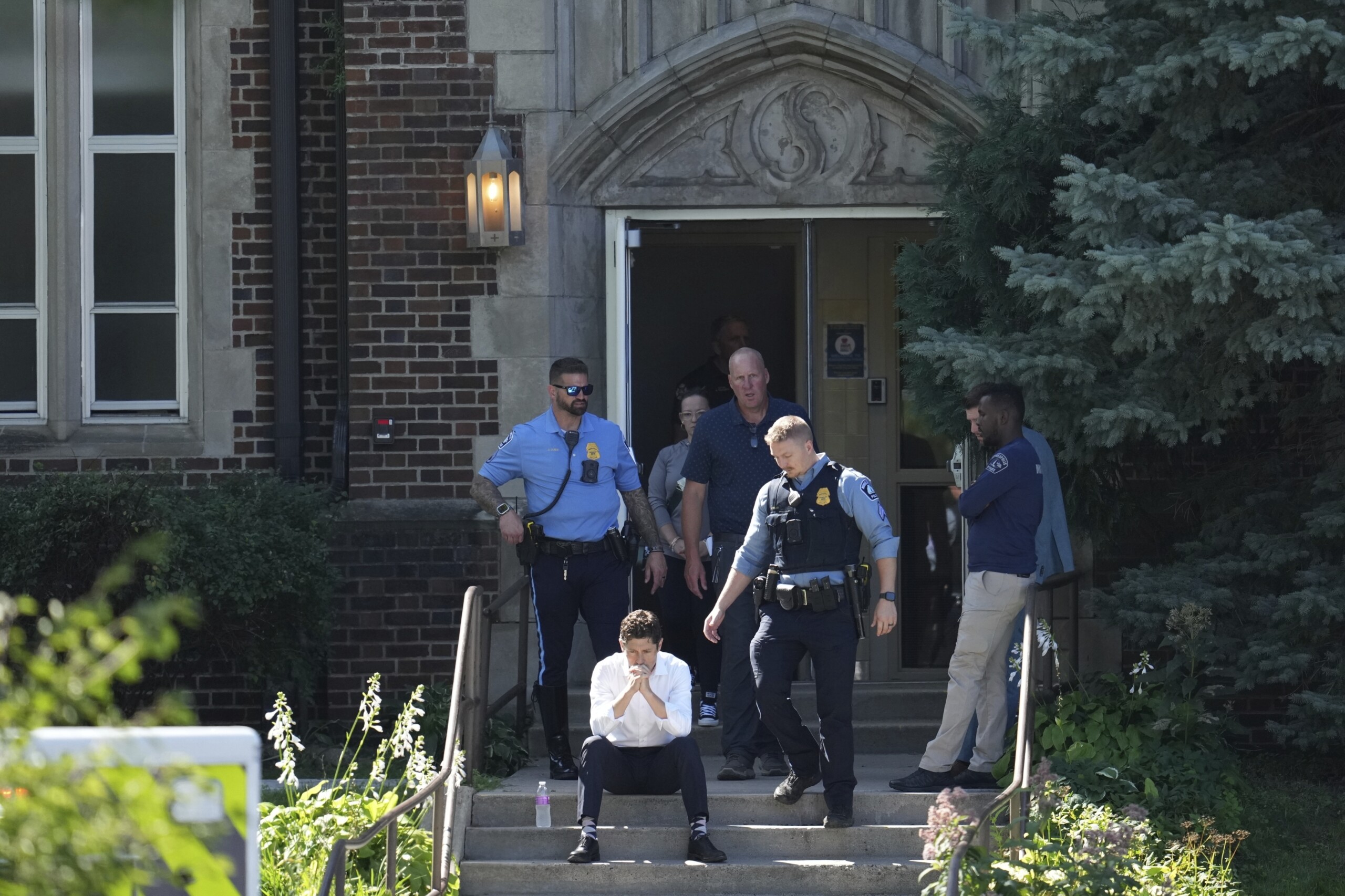 us minneapolis shooting 7 children in critical condition scaled
