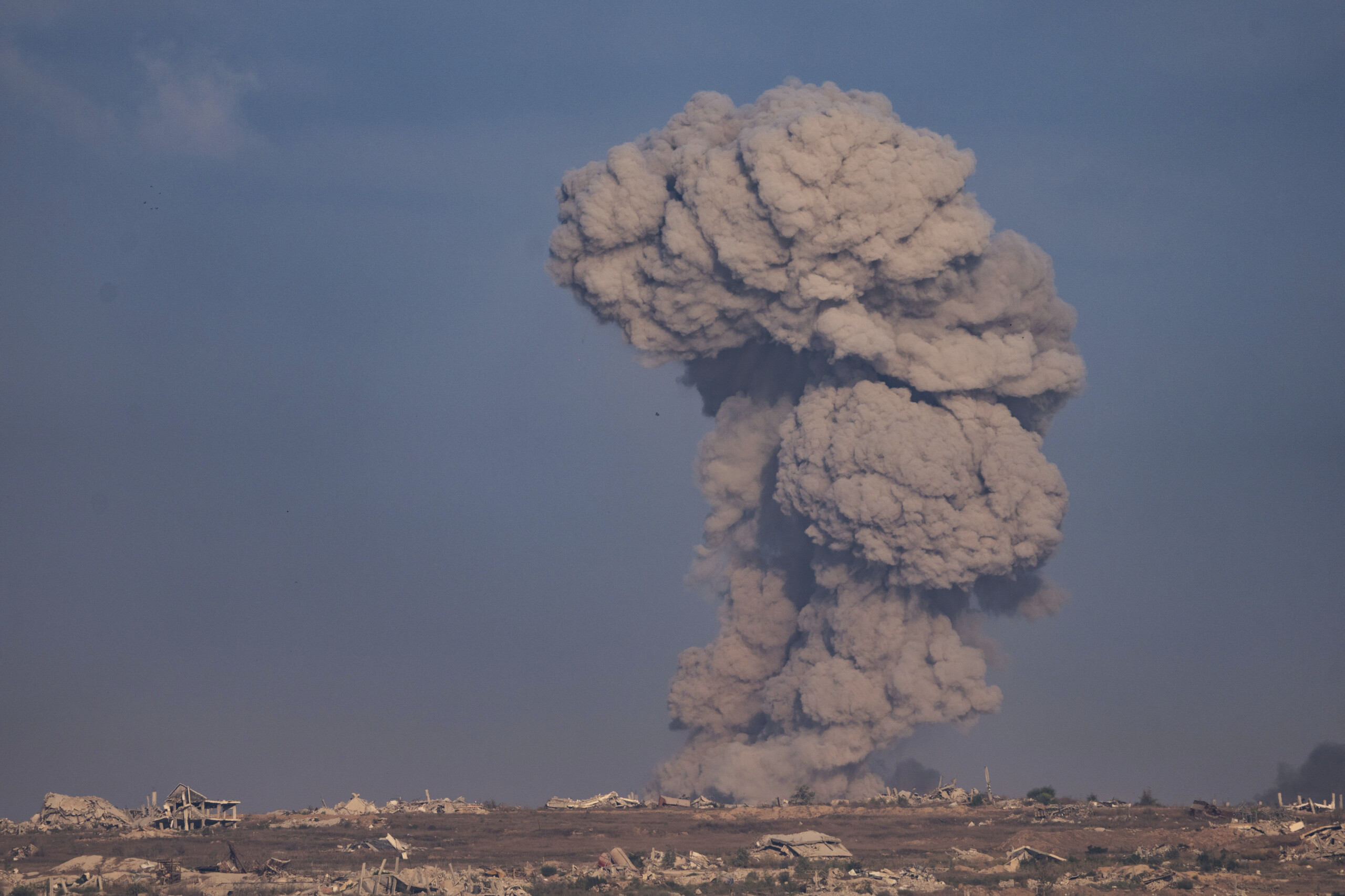 17 dead in gaza in israeli attacks since dawn scaled