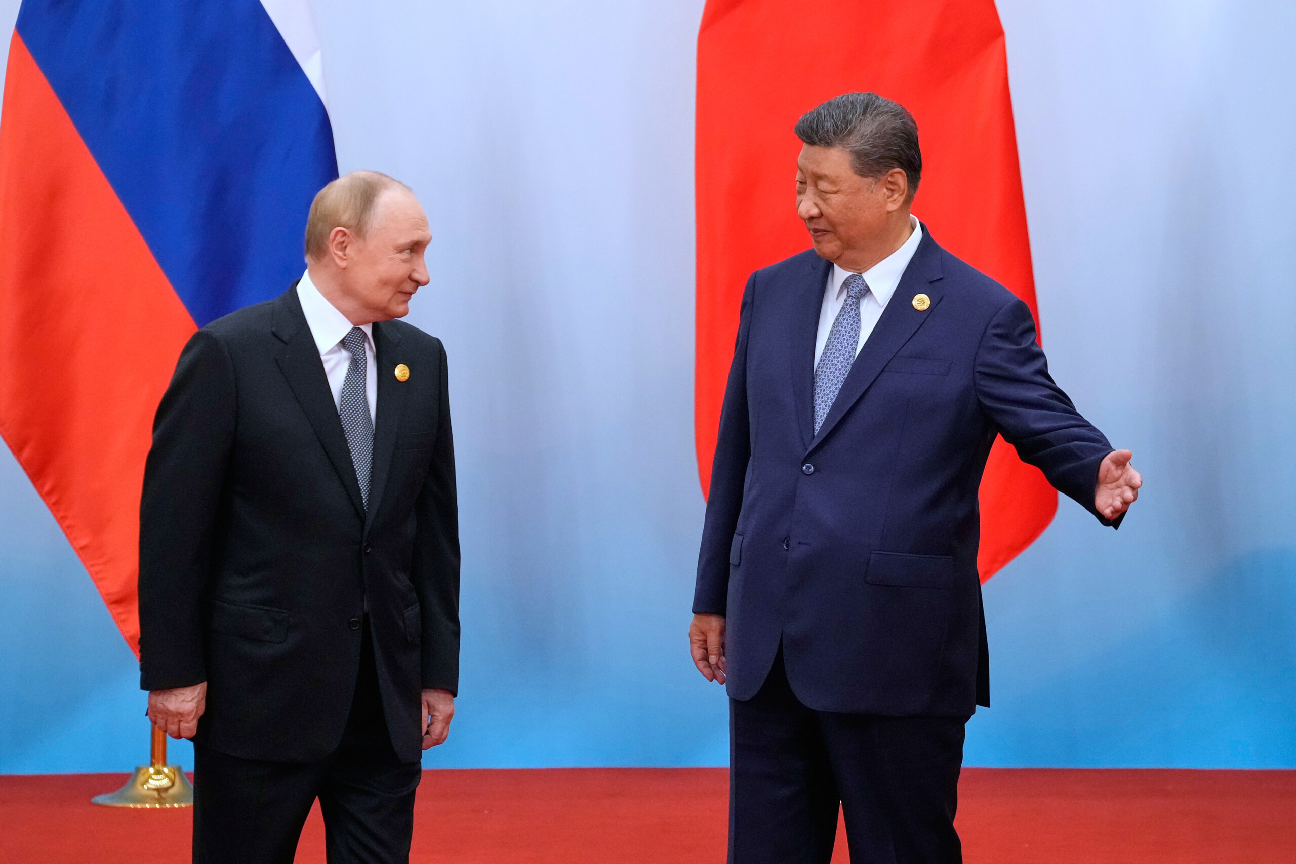 china russia xi jinping welcomed putin as an old friend scaled