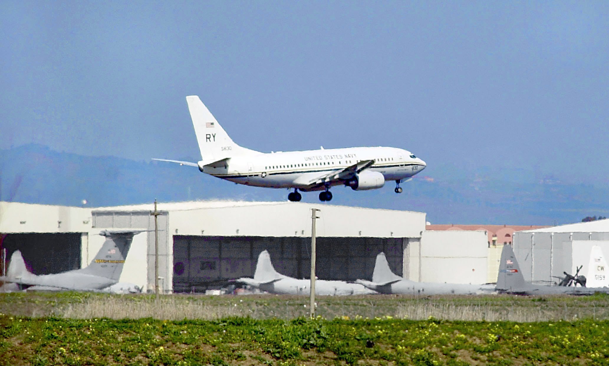 middle east defence technical landing for israeli aircraft at sigonella