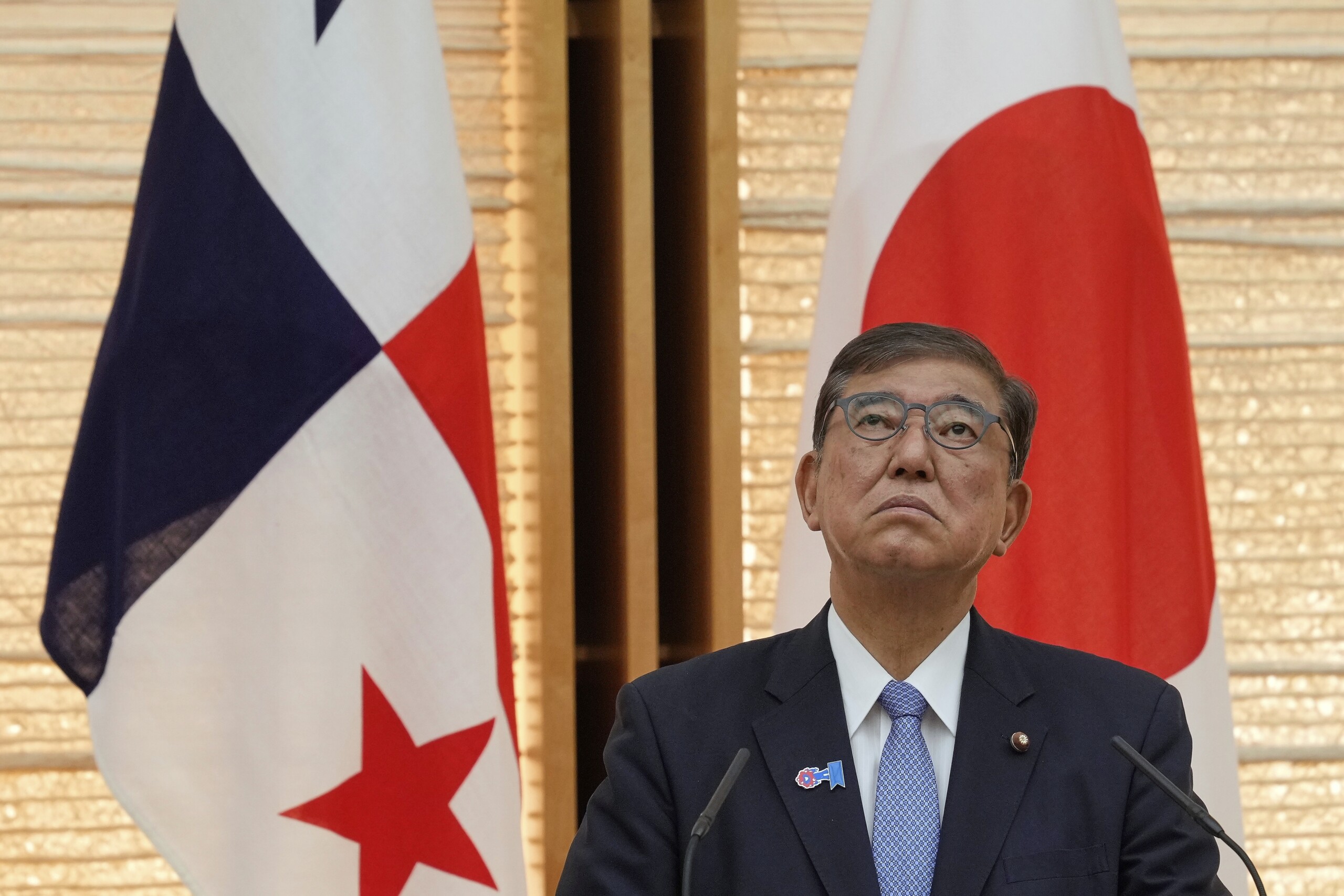 japan prime minister ishiba intends to resign scaled