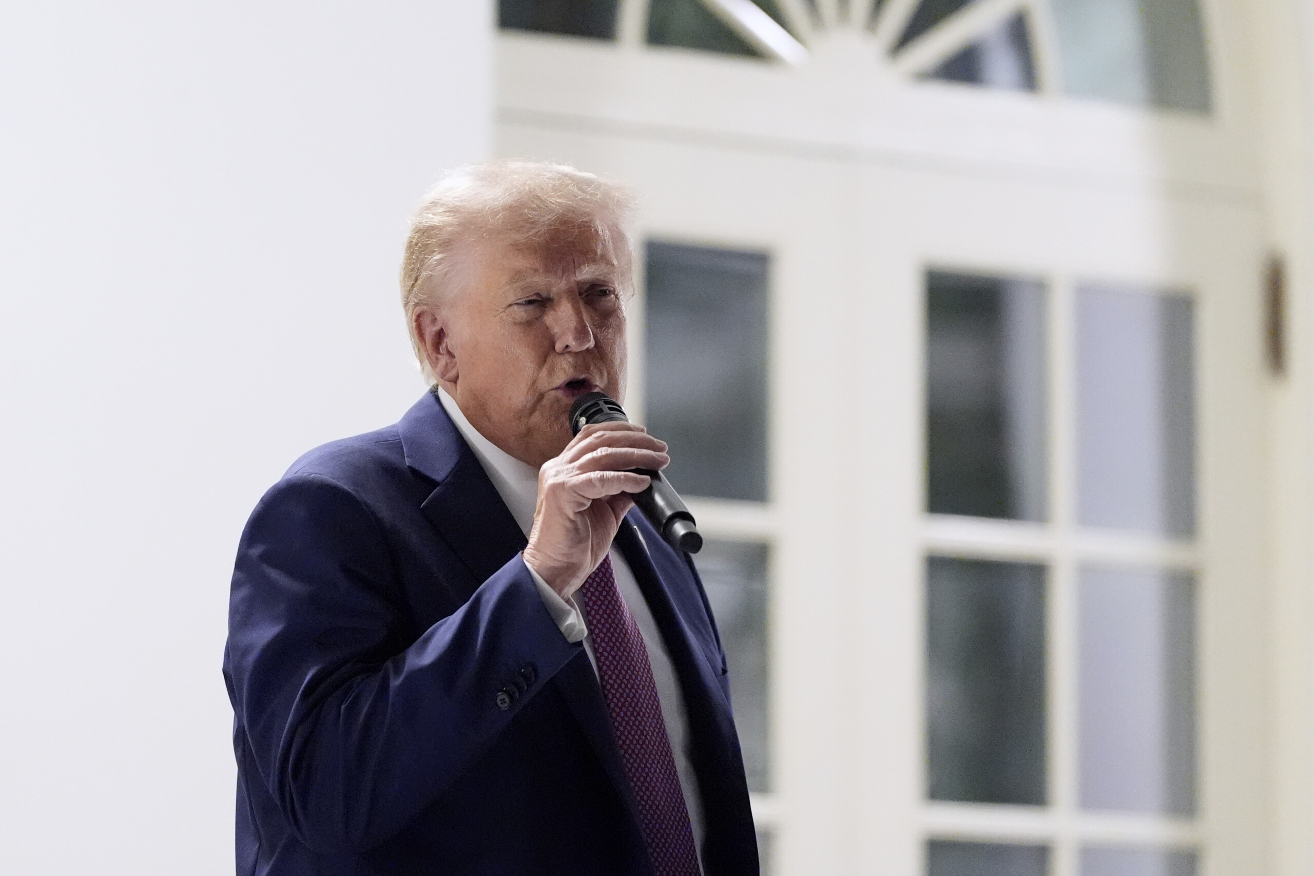 us media reports trump could meet xi at apec summit in south korea scaled