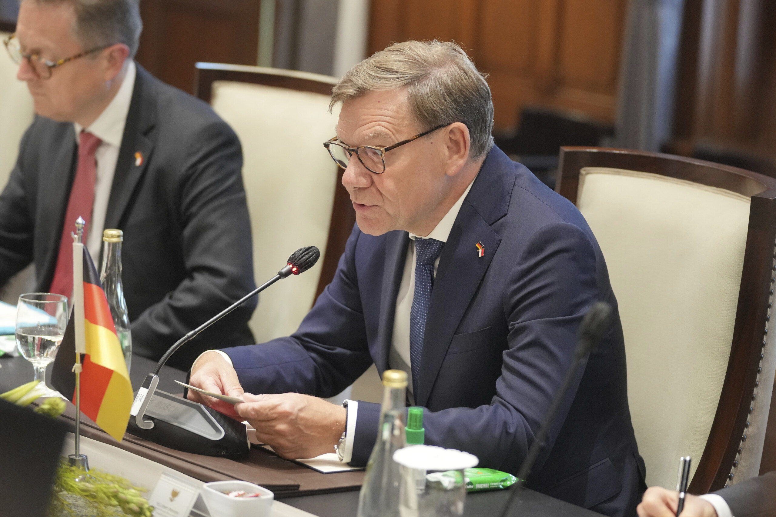 ukraine berlin germany will contribute to security guarantees for kiev scaled