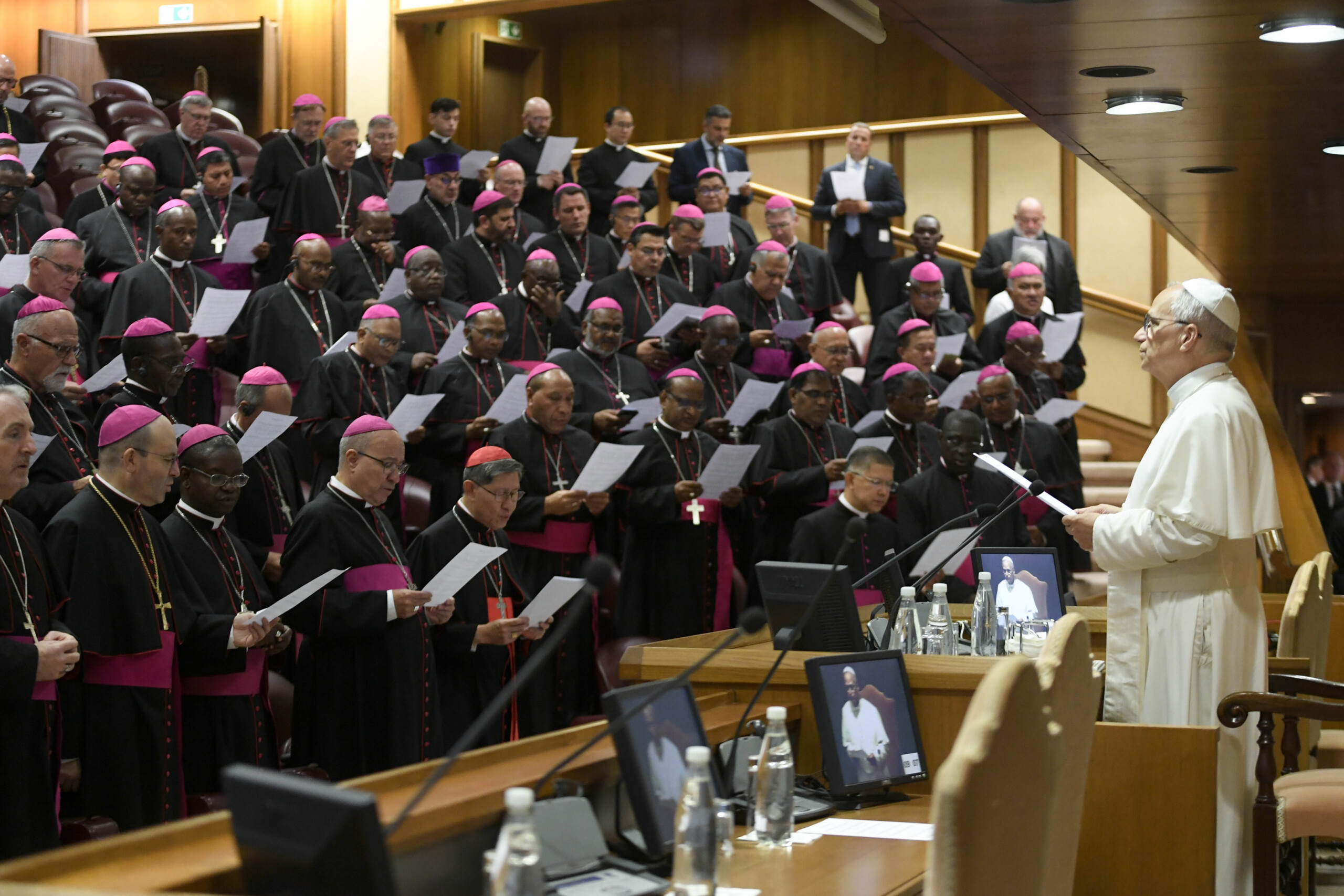 abuse pope to new bishops the issue must be addressed and not swept under the carpet scaled
