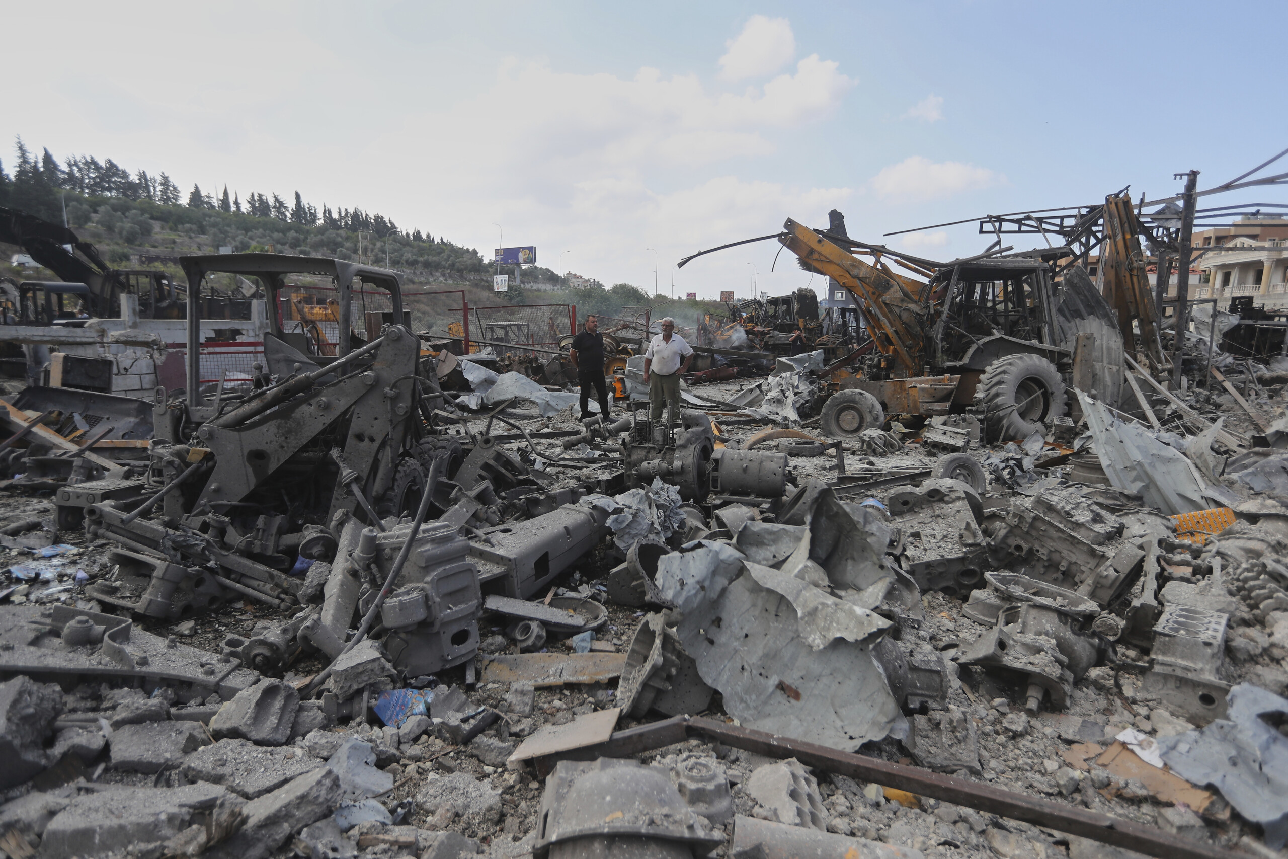 lebanon media reports two israeli attacks in the south of the country scaled