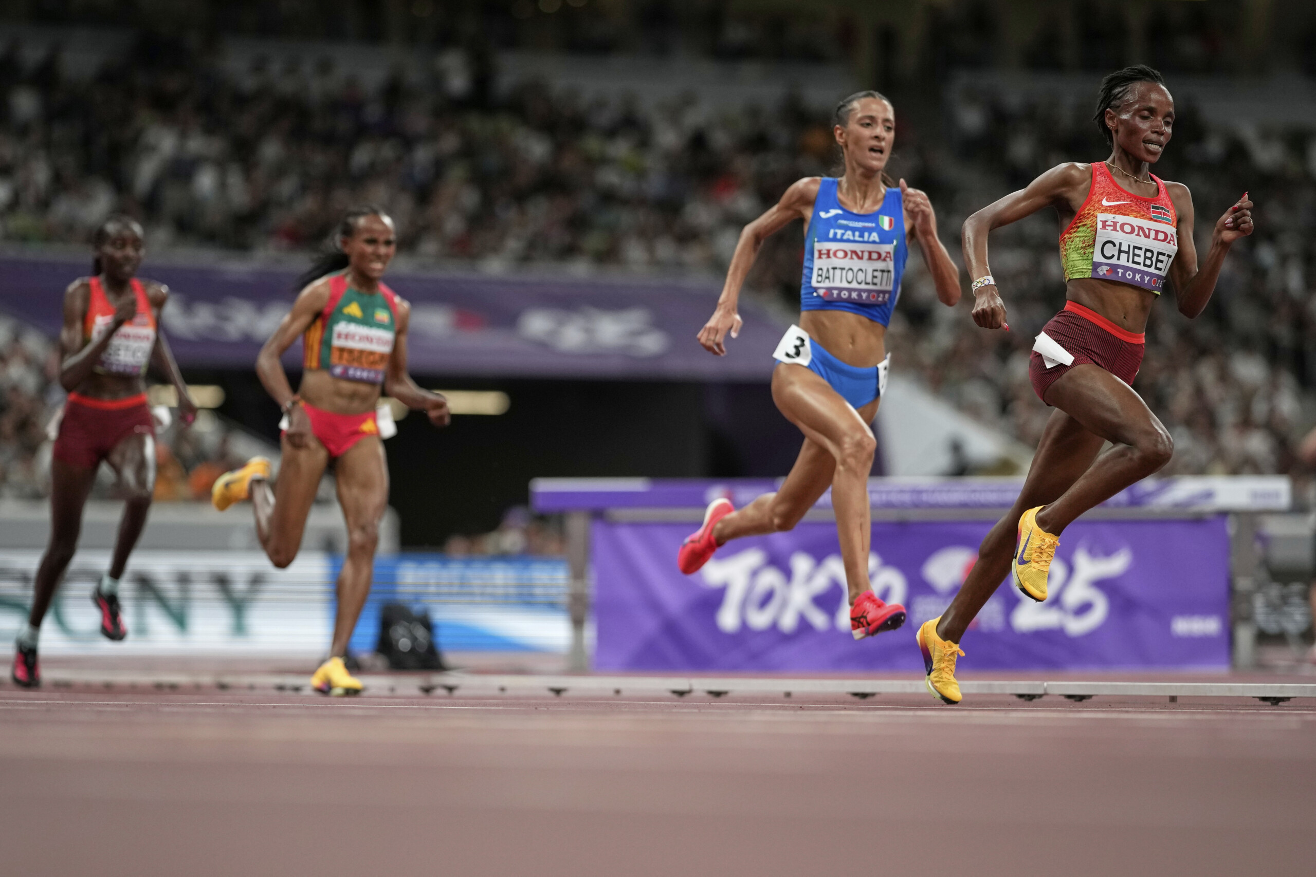 world athletics championships battocletti wins silver in the 10000 meters scaled
