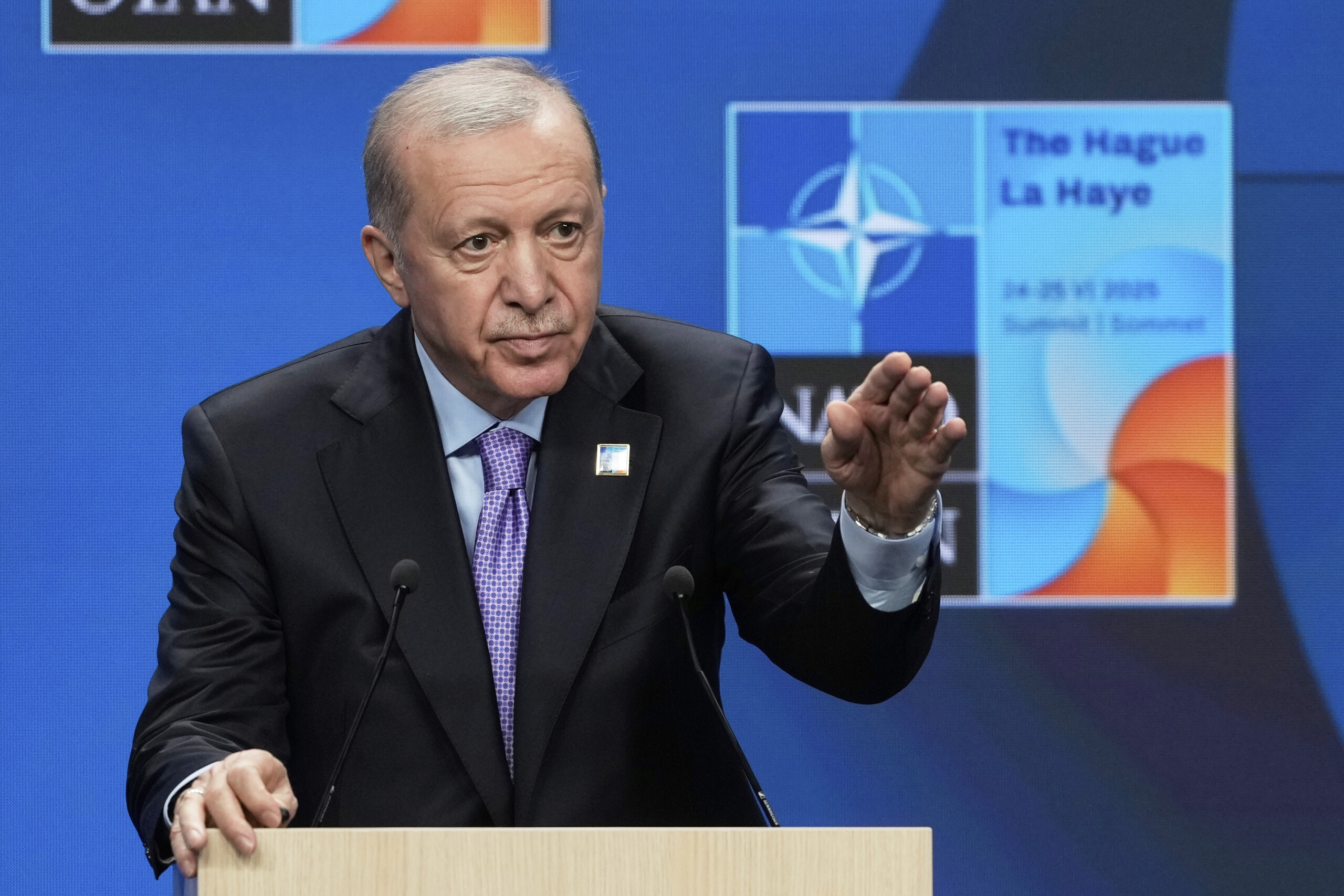 erdogan netanyahu is ideologically related to hitler and will meet the same fate scaled
