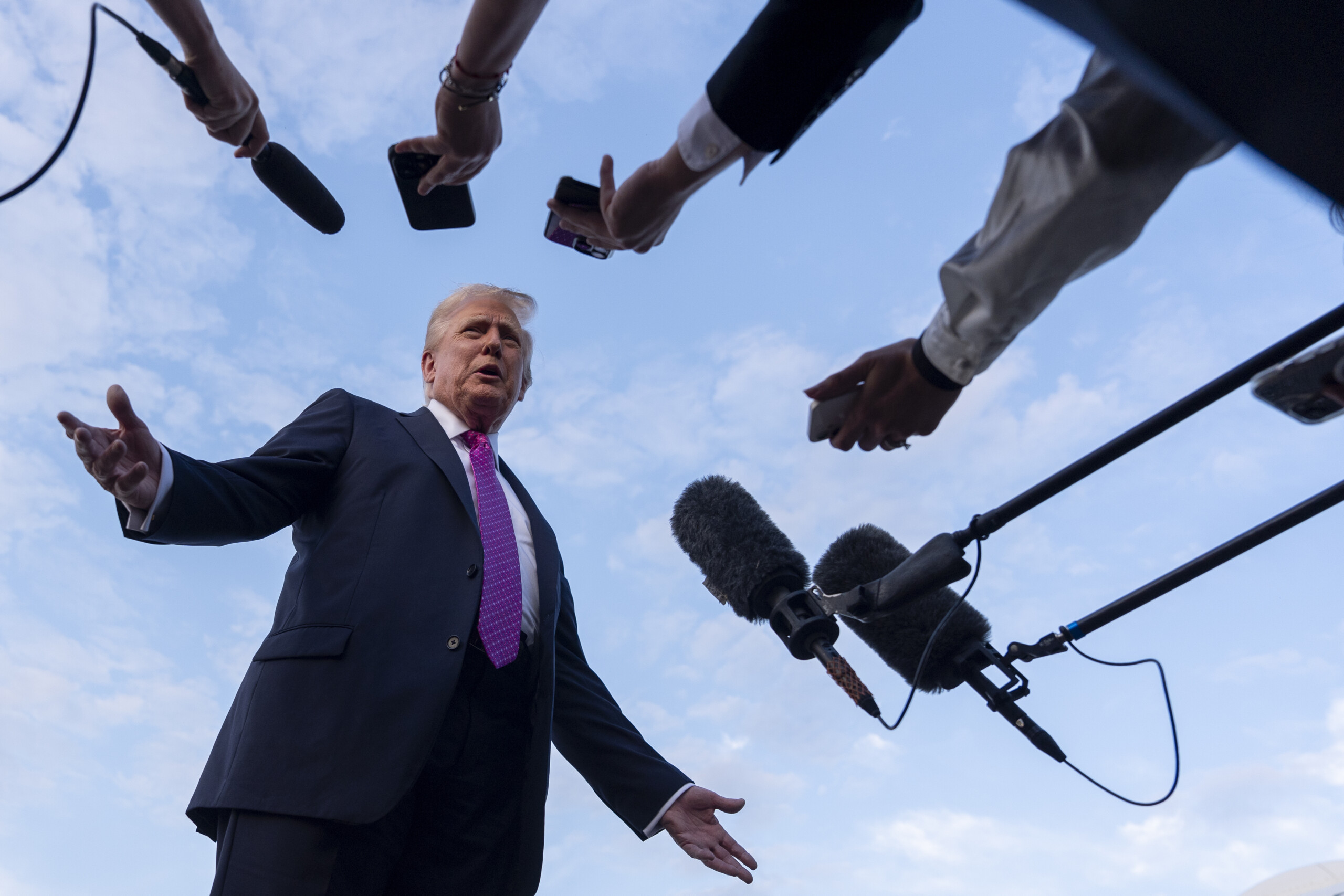 ukraine trump zelensky will have to make a deal scaled