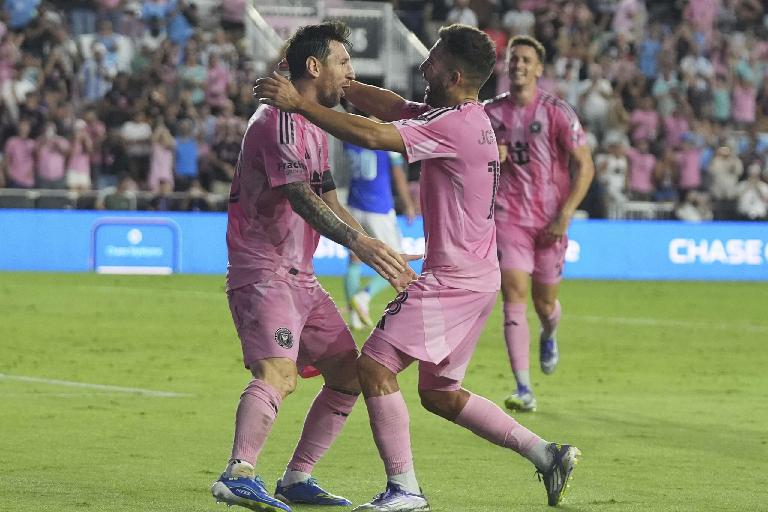 messi scores and assists in miamis 3 1 win over seattle scaled