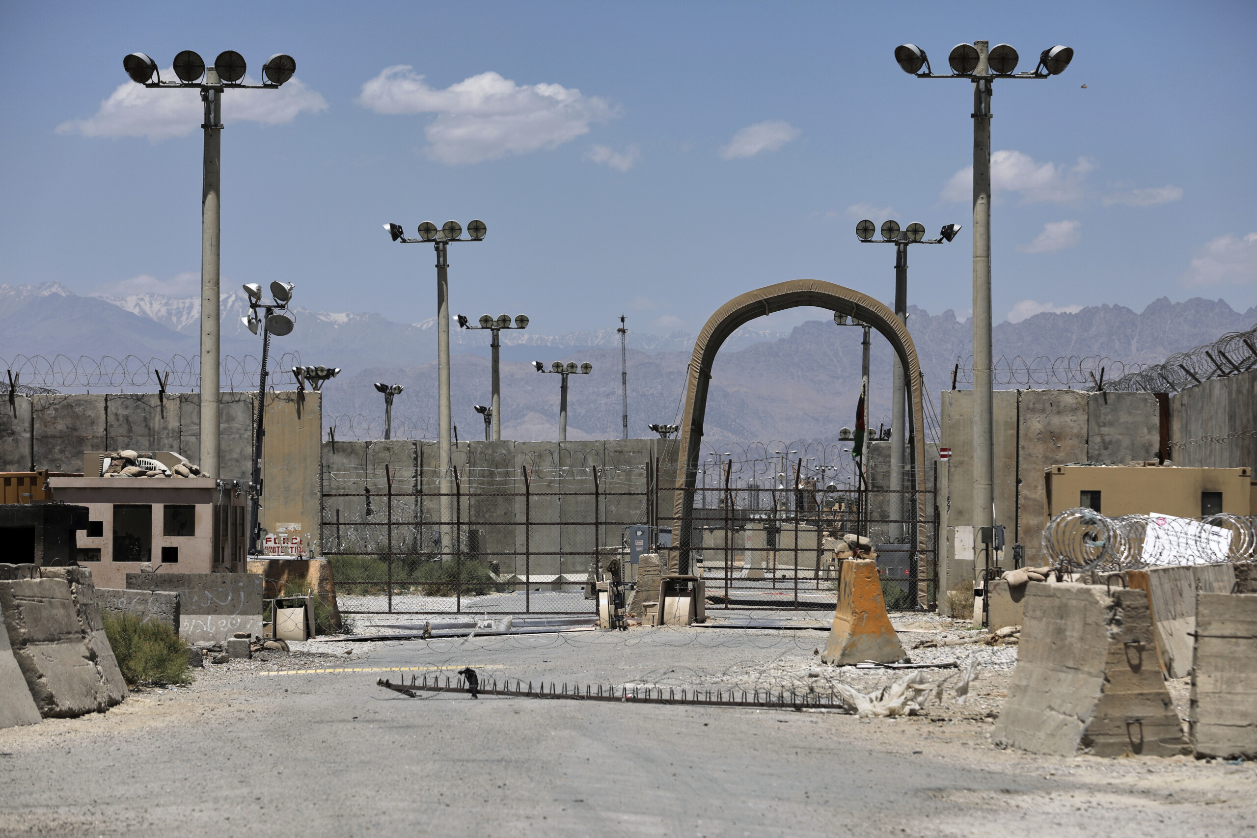 afghanistan trump wants bagram base back taliban say no scaled