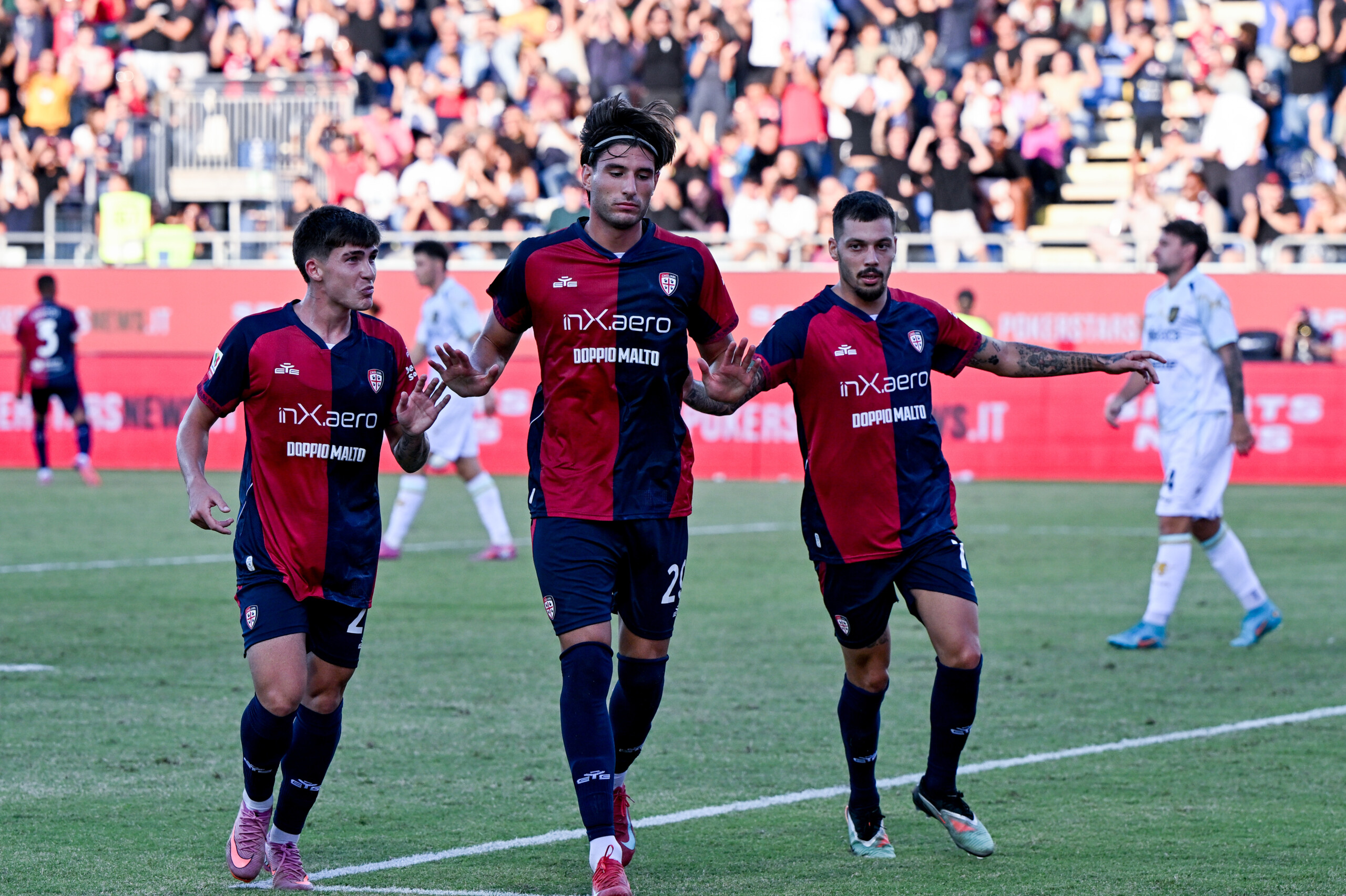coppa italia cagliari frosinone 4 1 rossoblu through to the round of 16 against napoli scaled