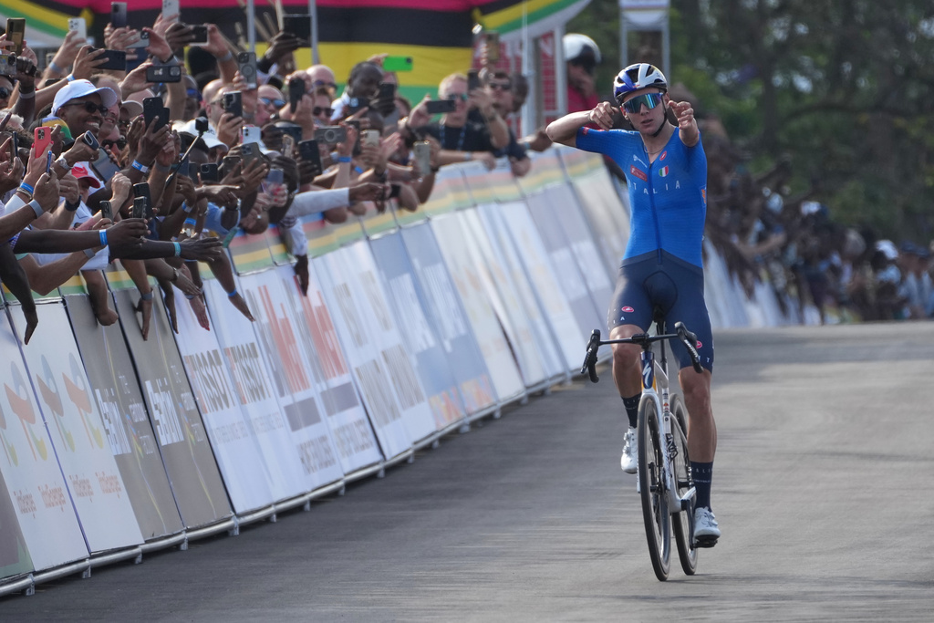 cycling world championships finn triumphs in the under 23 category first gold medal for italy