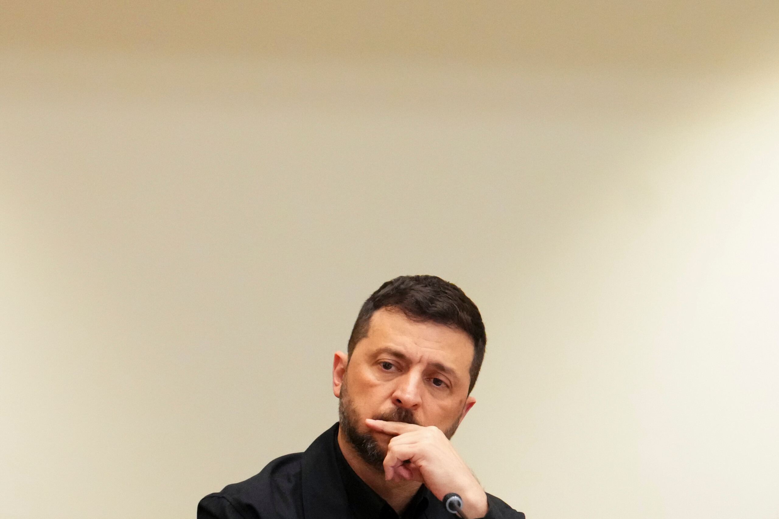 ukraine zelensky hungarian drones have entered our airspace scaled