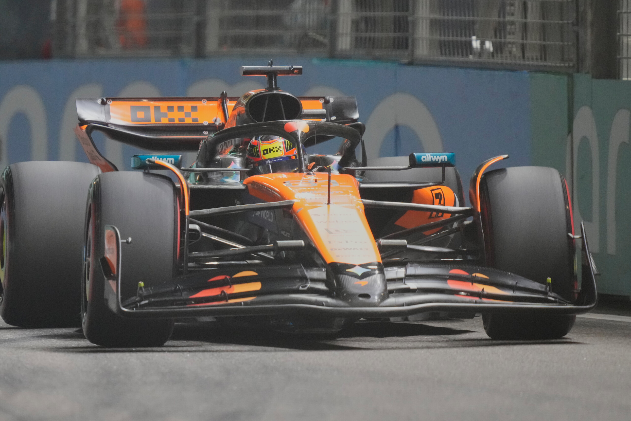f1 singapore grand prix mclaren wins the constructors championship scaled