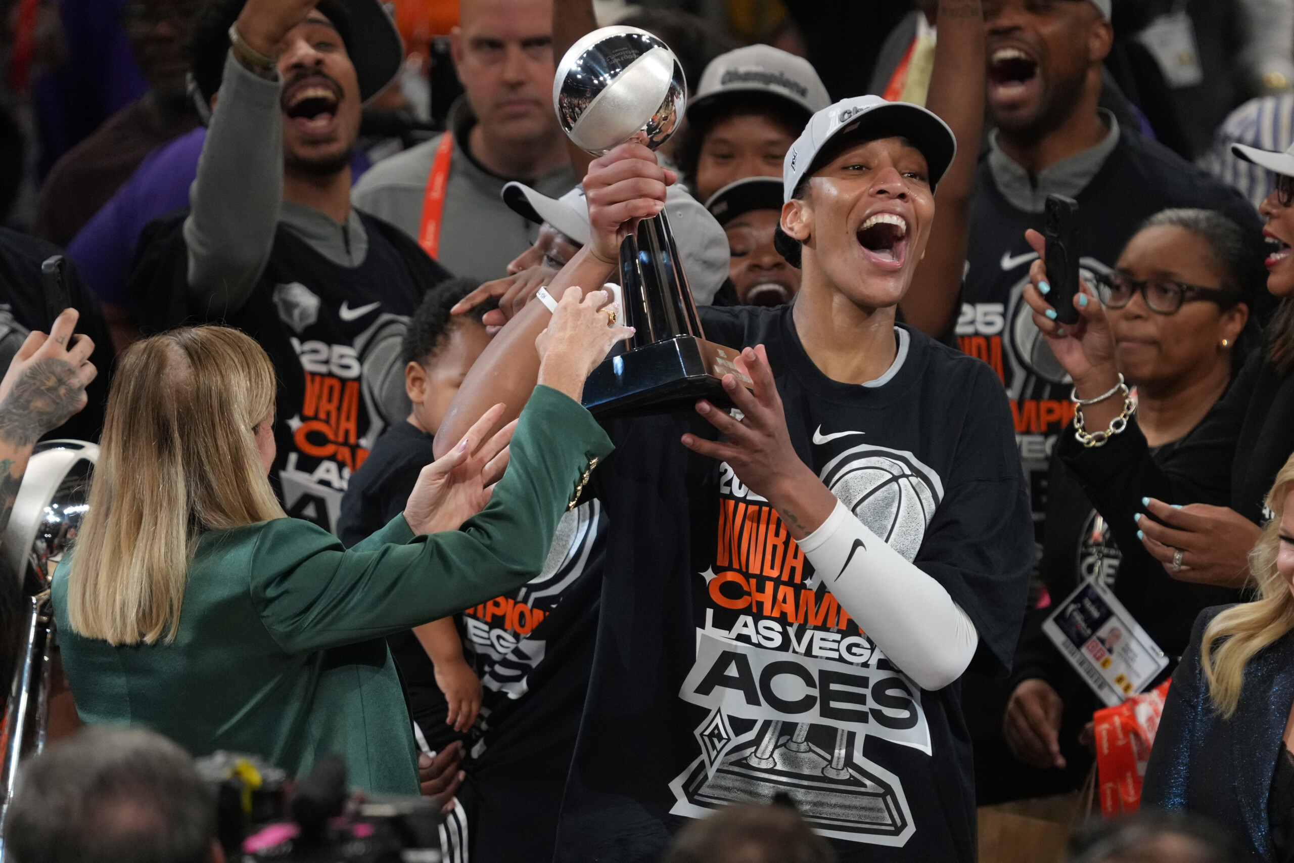 basketball wnba third title for las vegas aces defeat phoenix mercury scaled