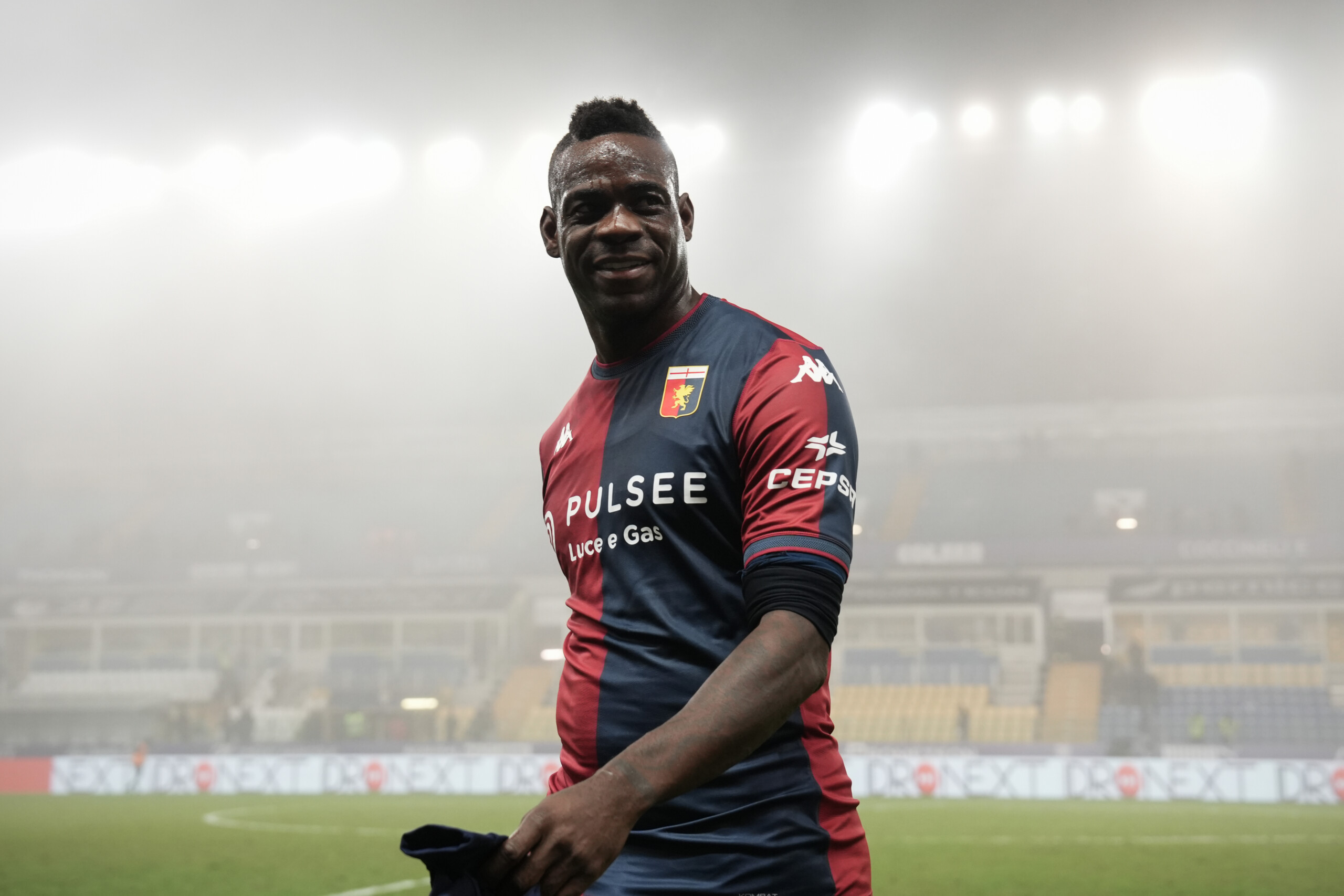 football balotelli i have a few offers i have to decide whether to sign scaled