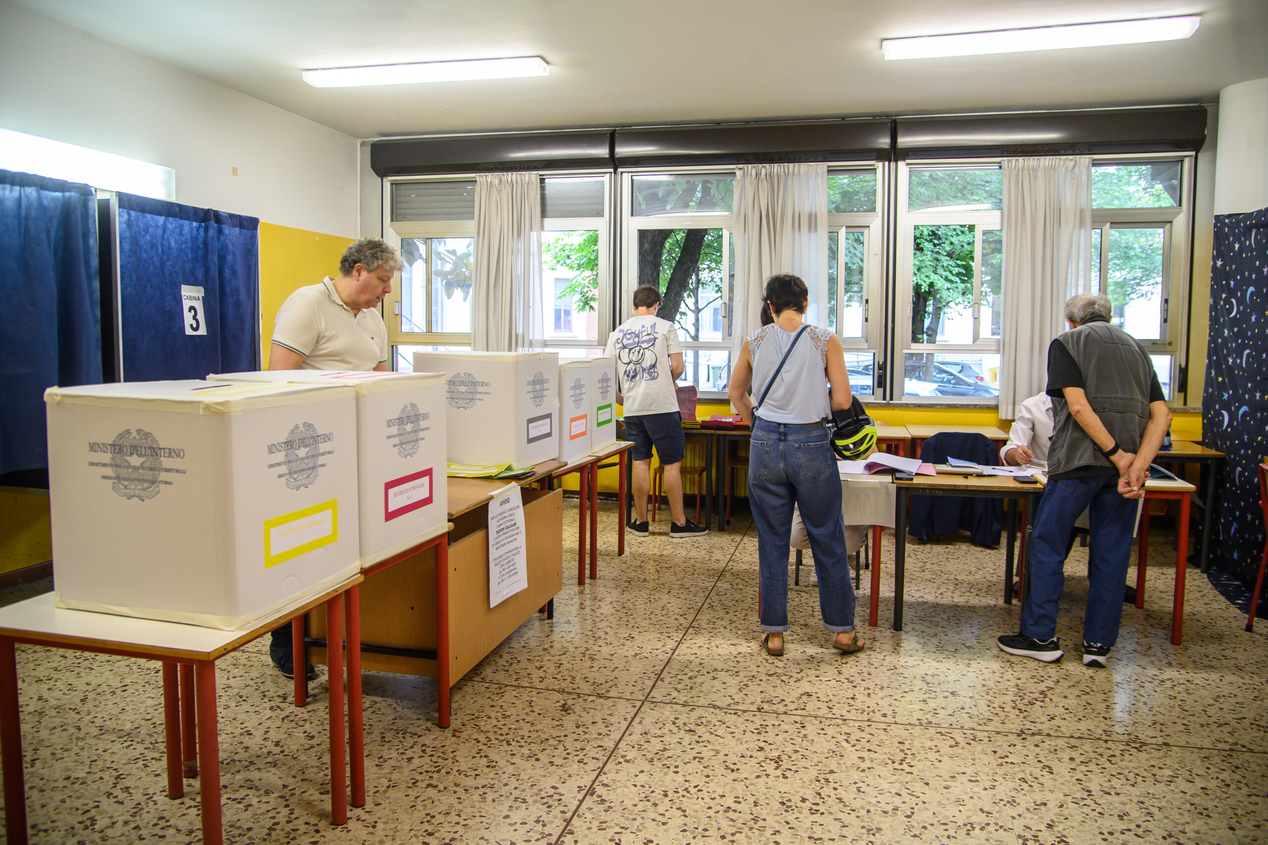 tuscany regional elections turnout down 14 compared to 2020 scaled