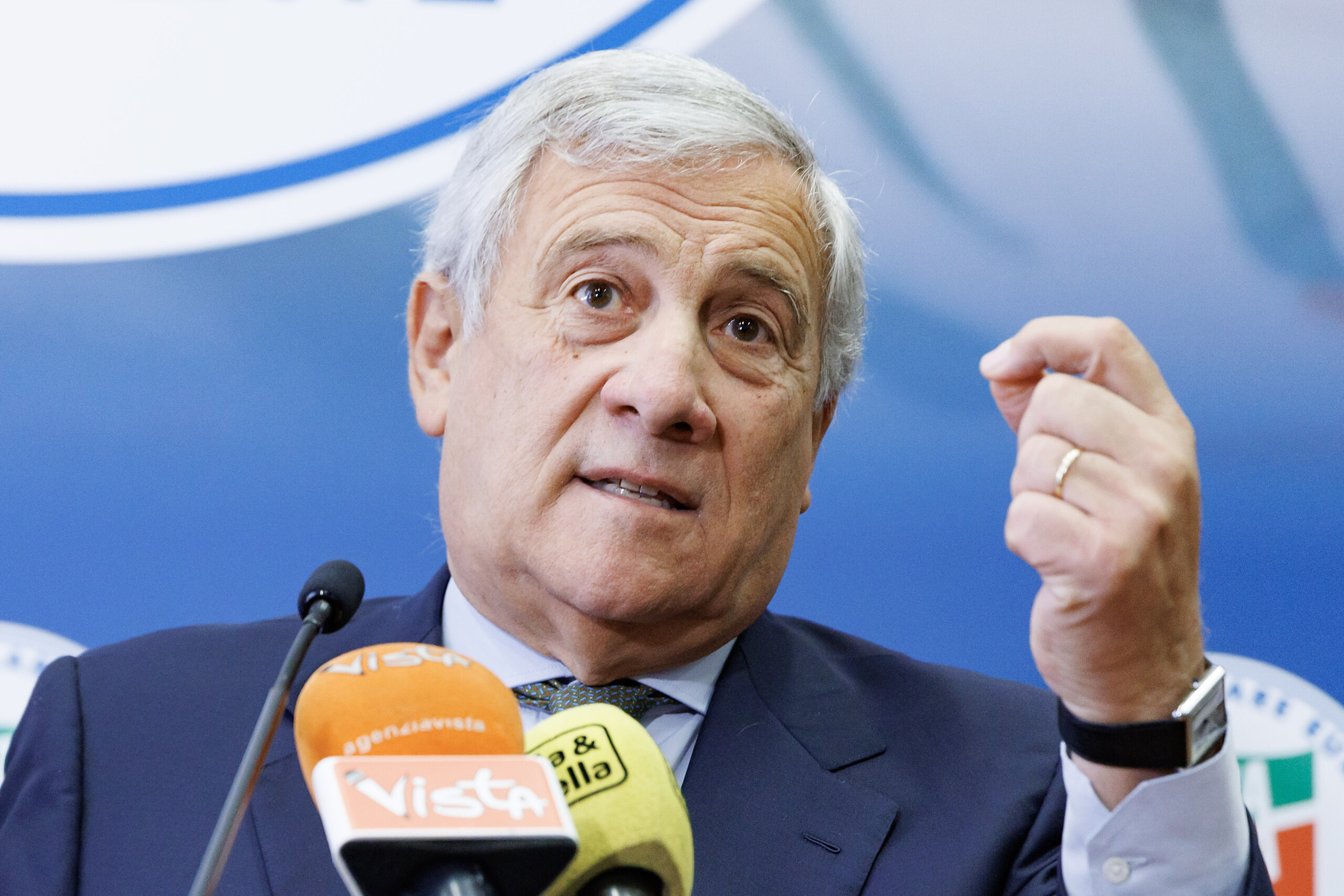 ukraine tajani italian unharmed in un convoy hit by russia scaled