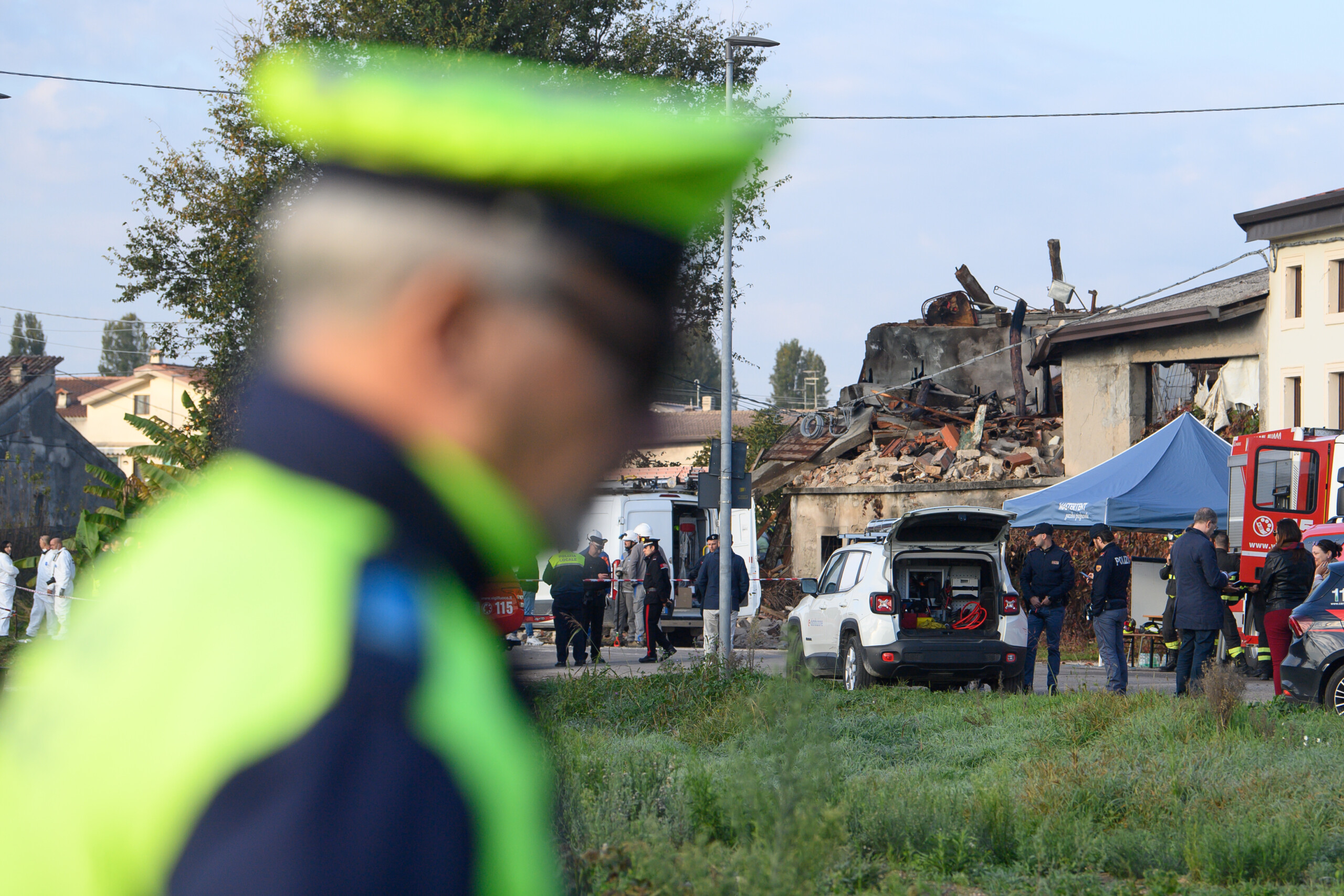 verona explosion inspection finds molotov remains and gas cylinders scaled