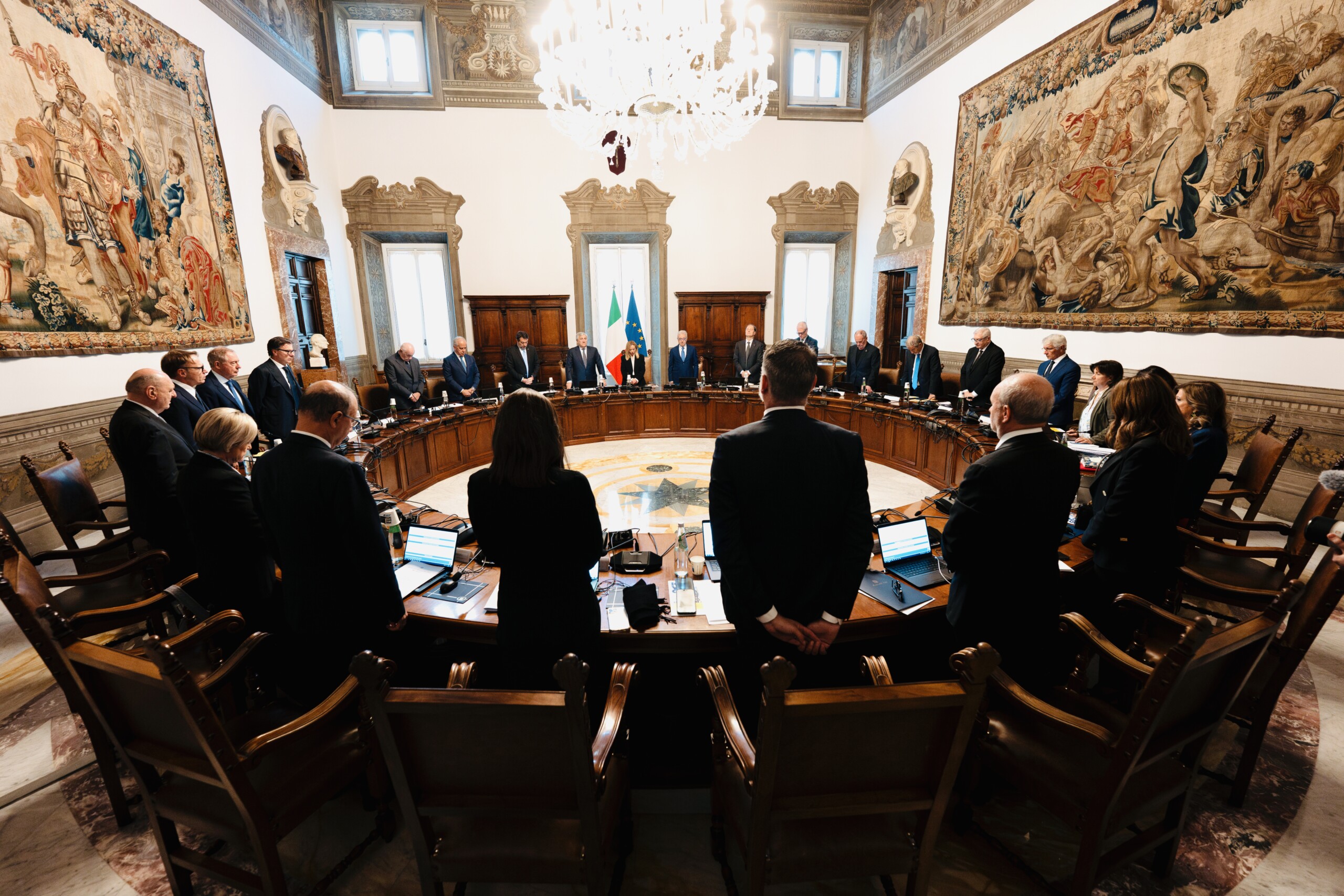 budget majority reaches agreement on banks no compulsory levy scaled