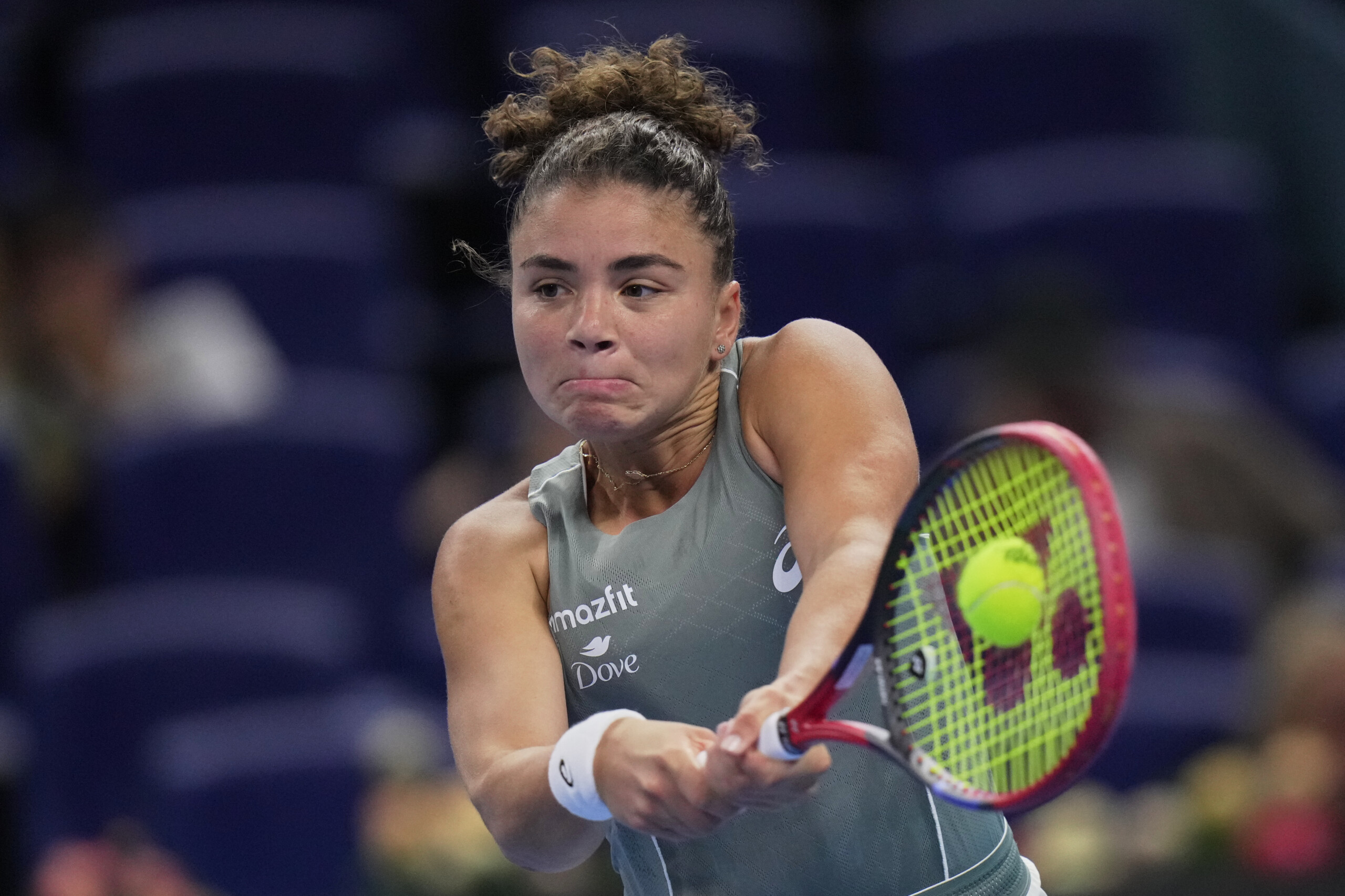 tennis wta ningbo paolini defeats bencic and reaches semifinal scaled