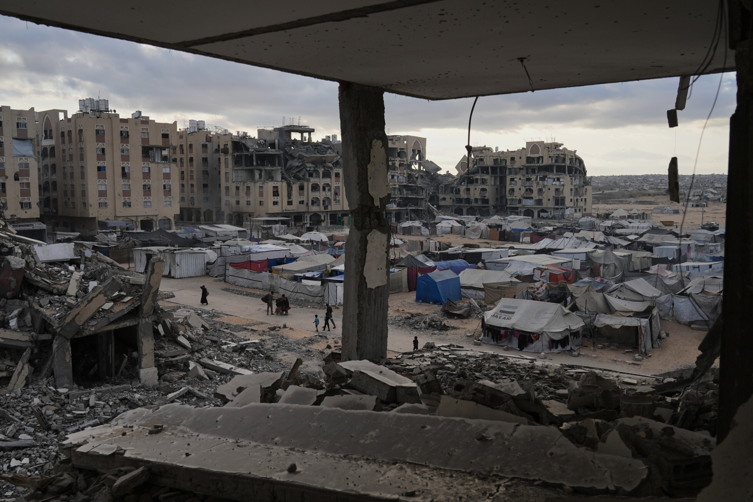 middle east gaza authorities say over 68000 palestinians killed since the start of the war scaled