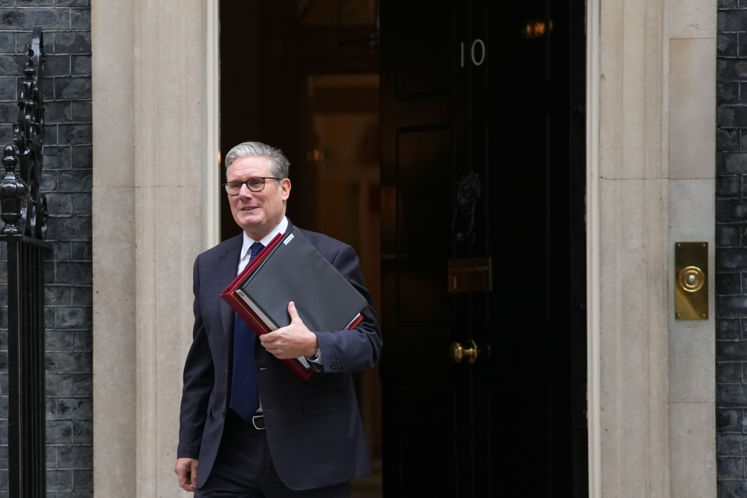 ukraine starmer proposes peace plan based on gaza model scaled