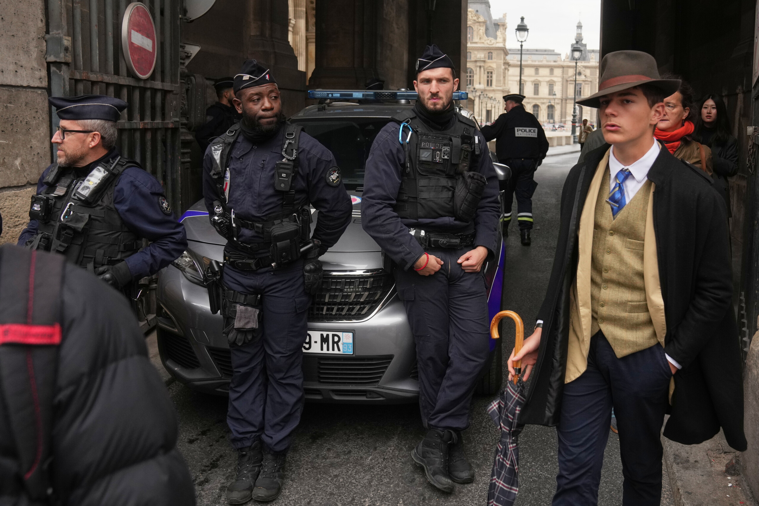 bardella louvre theft an intolerable humiliation for the country scaled