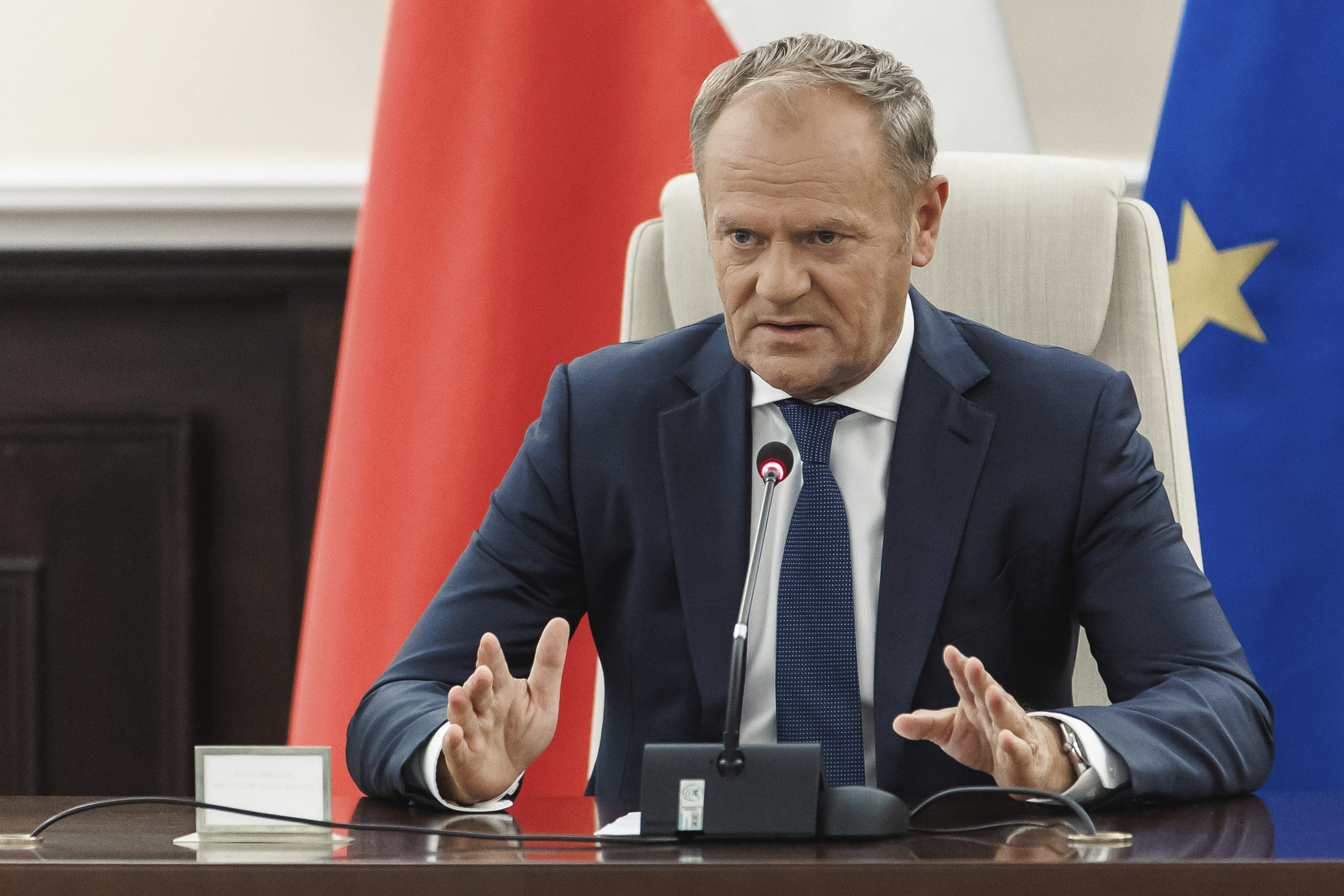 tusk no pressure on zelensky for territorial concessions