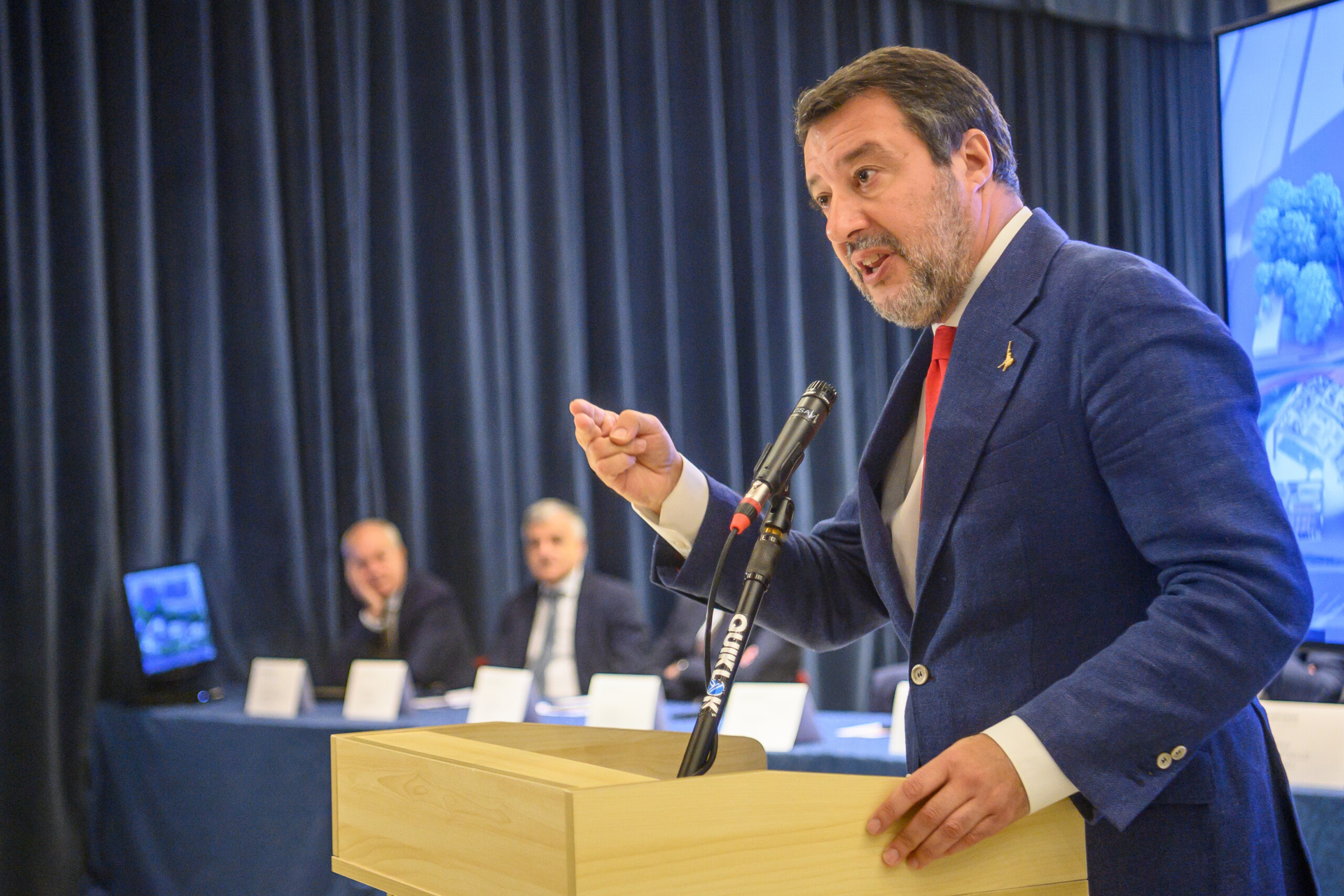 budget salvini there will be no regulation on short term rentals scaled