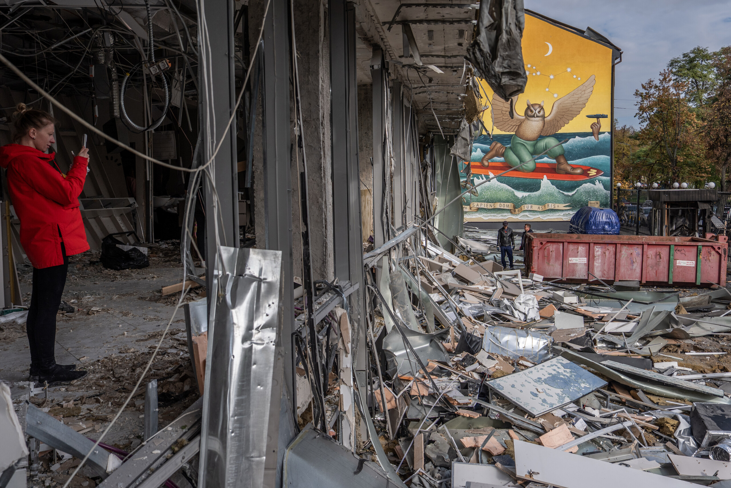 Ukraine: Kiev claims Russia struck a residential block in Kherson, killing two people 1 ukraine kiev claims russia struck a residential block in kherson killing two people scaled