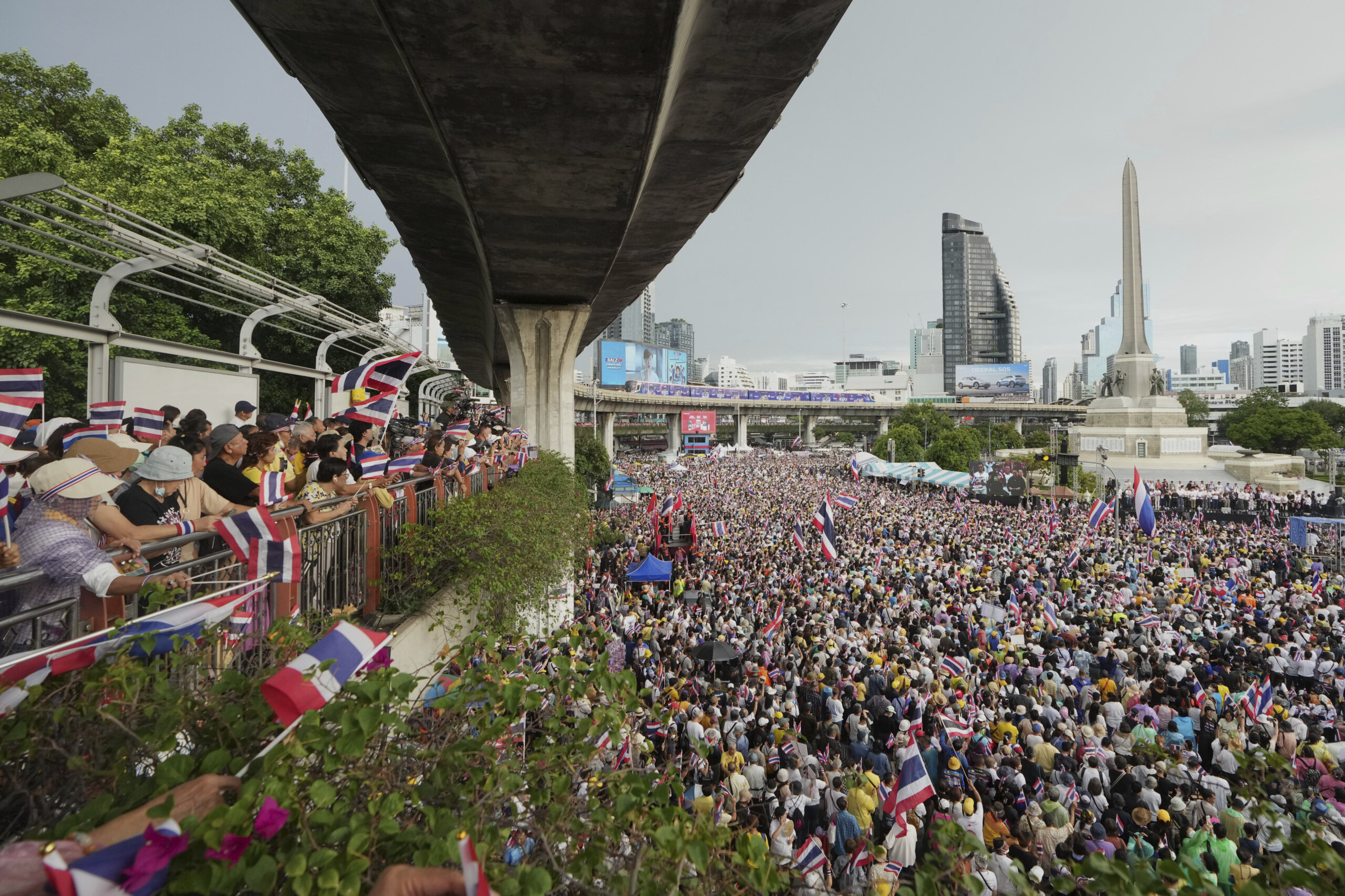 Thailand: Queen Mother Sirikit dies at 93 1 thailand queen mother sirikit dies at 93 scaled