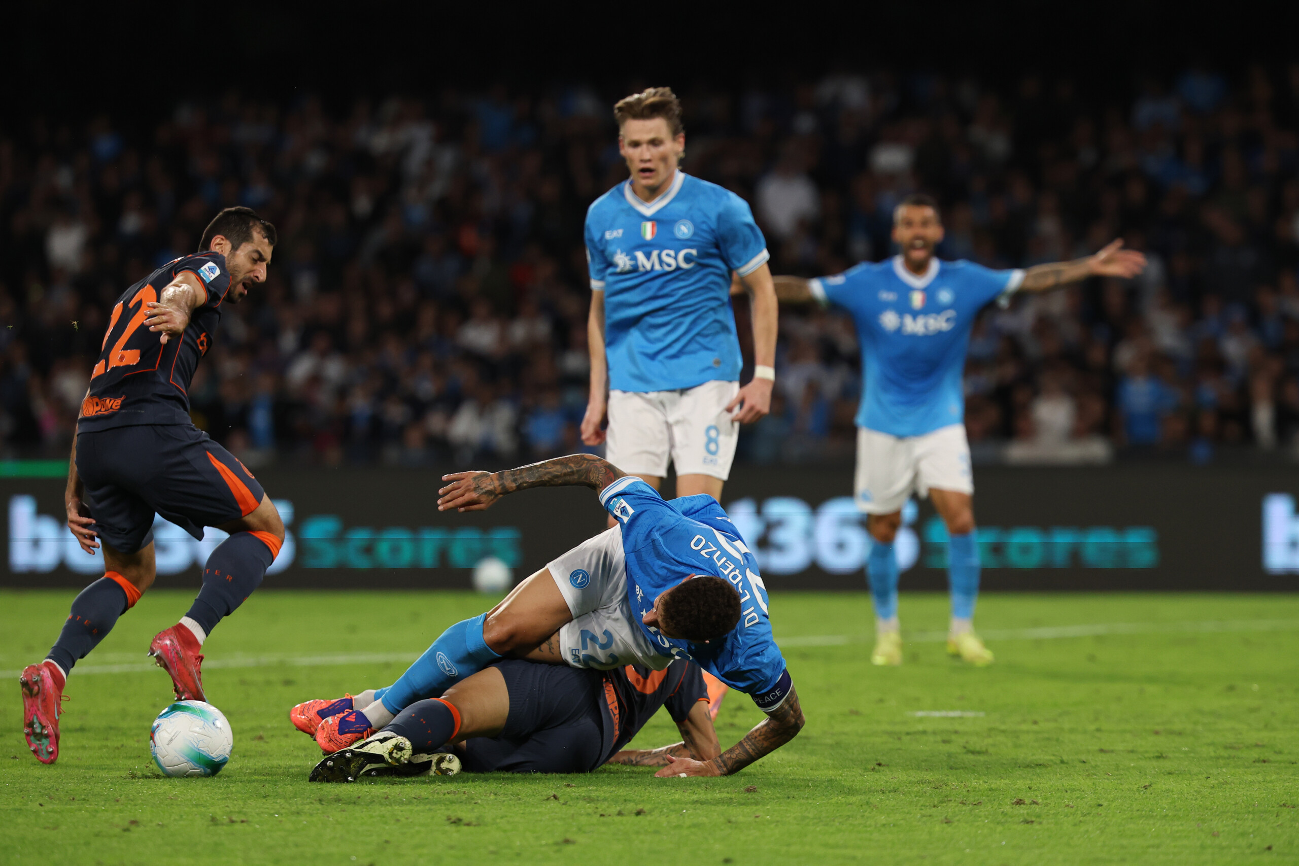 football inter mkhitaryan suffers hamstring injury scaled