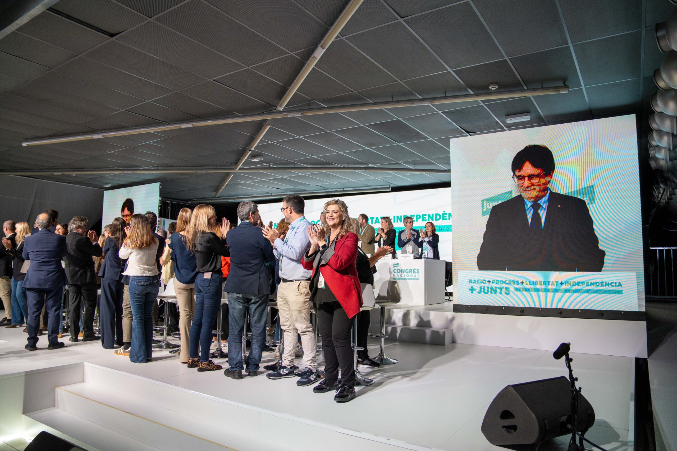 spain puigdemonts party decides to break agreement with sanchezs psoe scaled