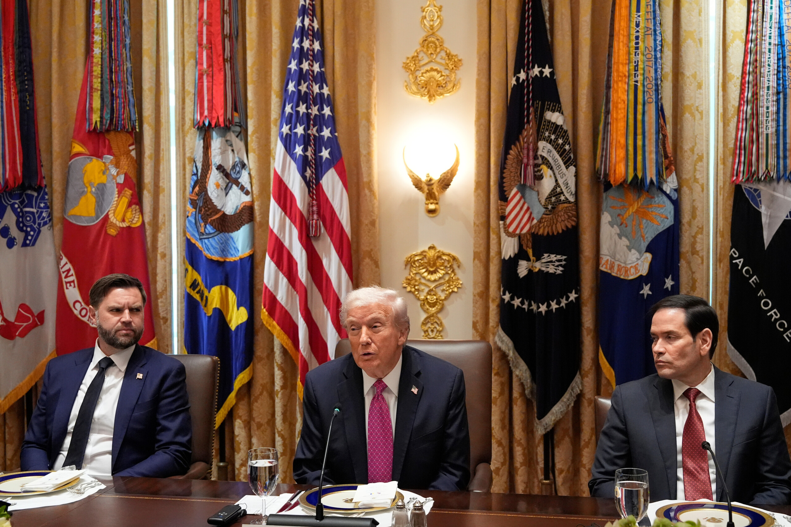 US: Trump does not rule out third term, but launches Vance-Rubio ticket 1 us trump does not rule out third term but launches vance rubio ticket scaled
