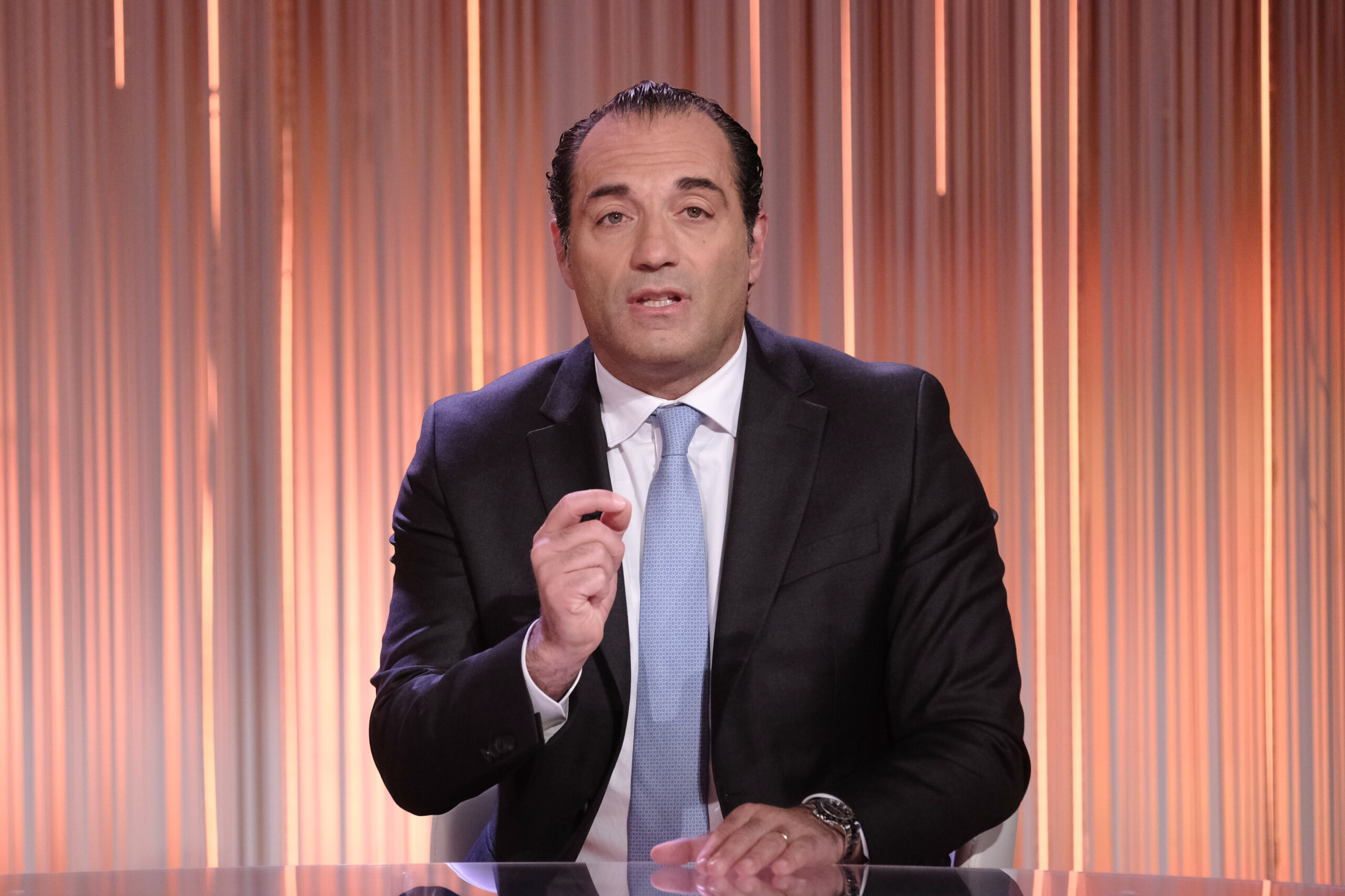 stellantis 13 revenues to 37 2 billion in the third quarter ceo filosa good to see a return to growth scaled