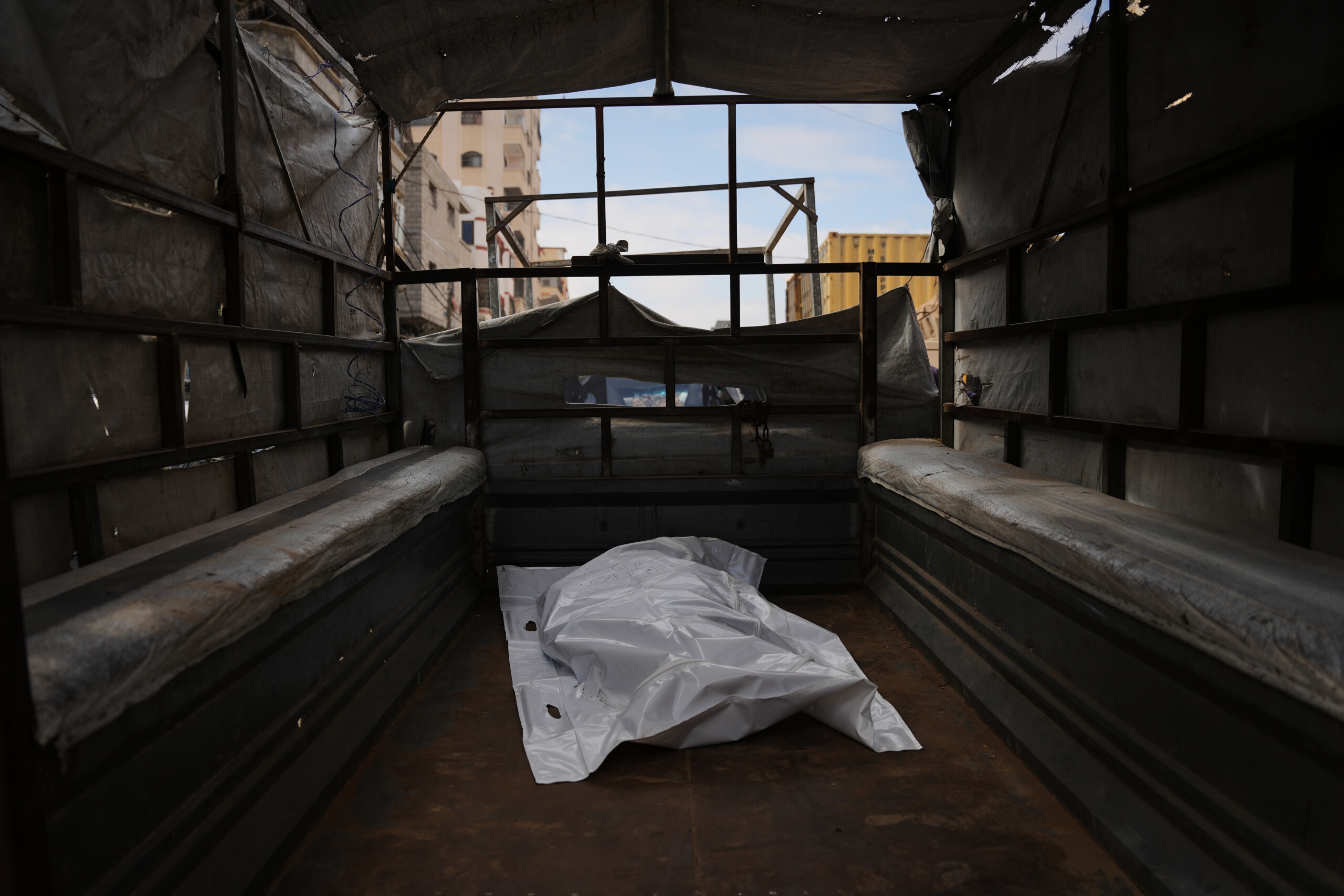 Gaza Hospital: ‘Israel has handed over the bodies of 30 Palestinians’ 1 gaza hospital israel has handed over the bodies of 30 palestinians scaled