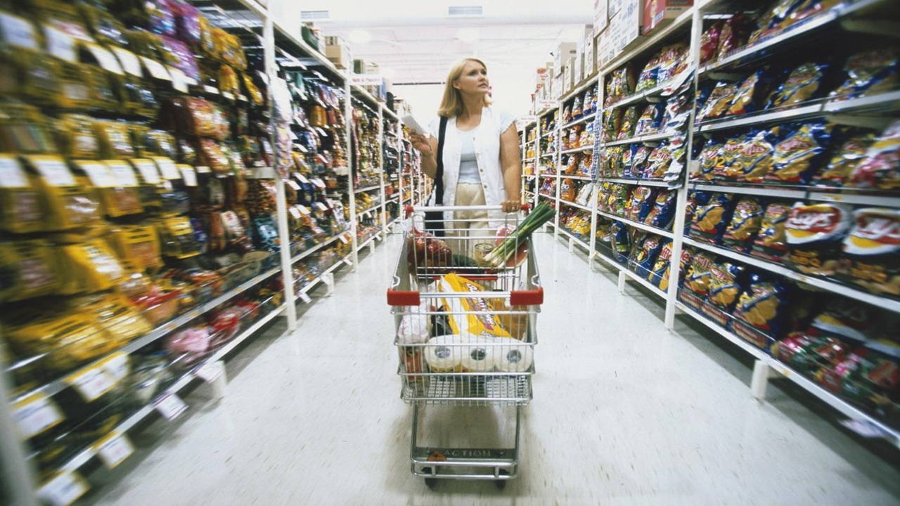 istat shopping basket slows to 2 3 in october