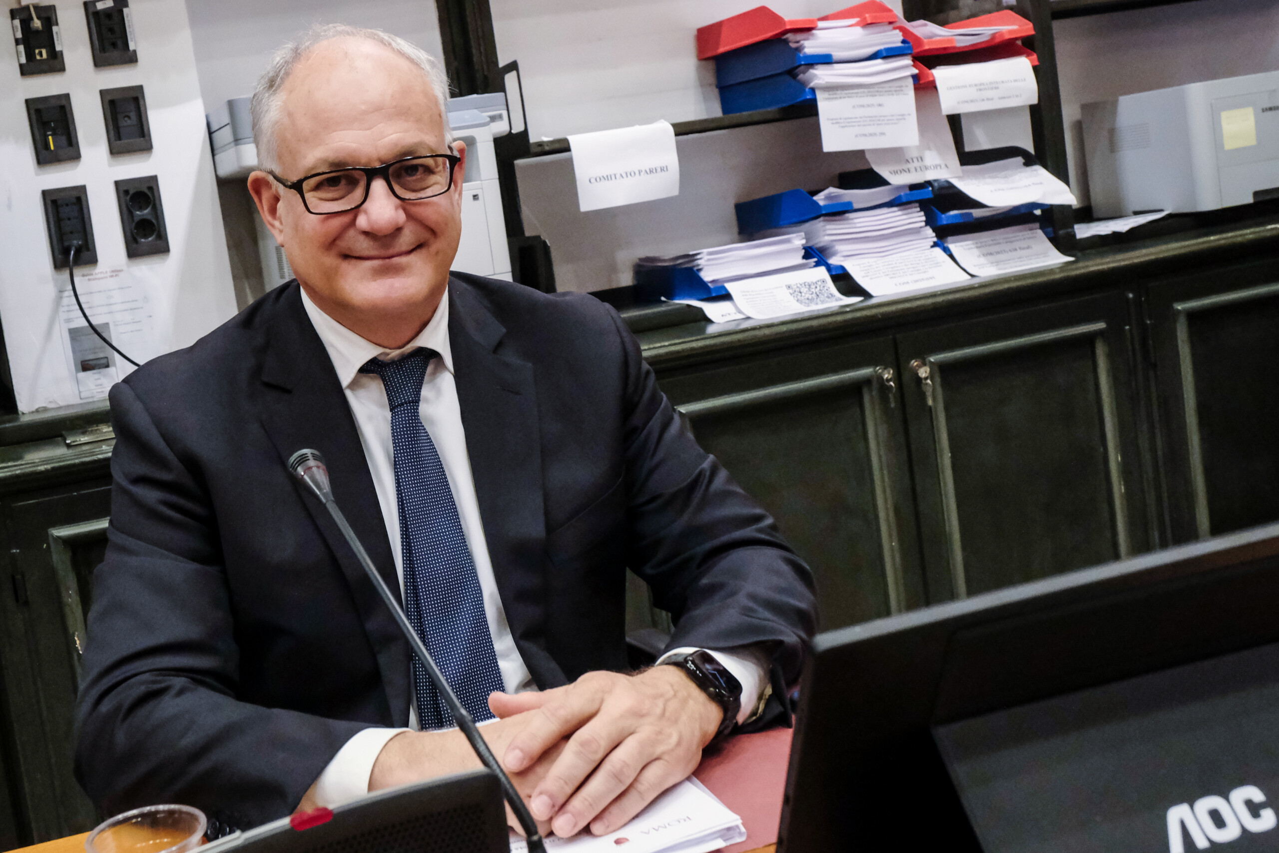 Rome, threatens Gualtieri on social media: "You threw my house down, now it's your turn" 1 rome threatens gualtieri on social media you threw my house down now its your turn scaled