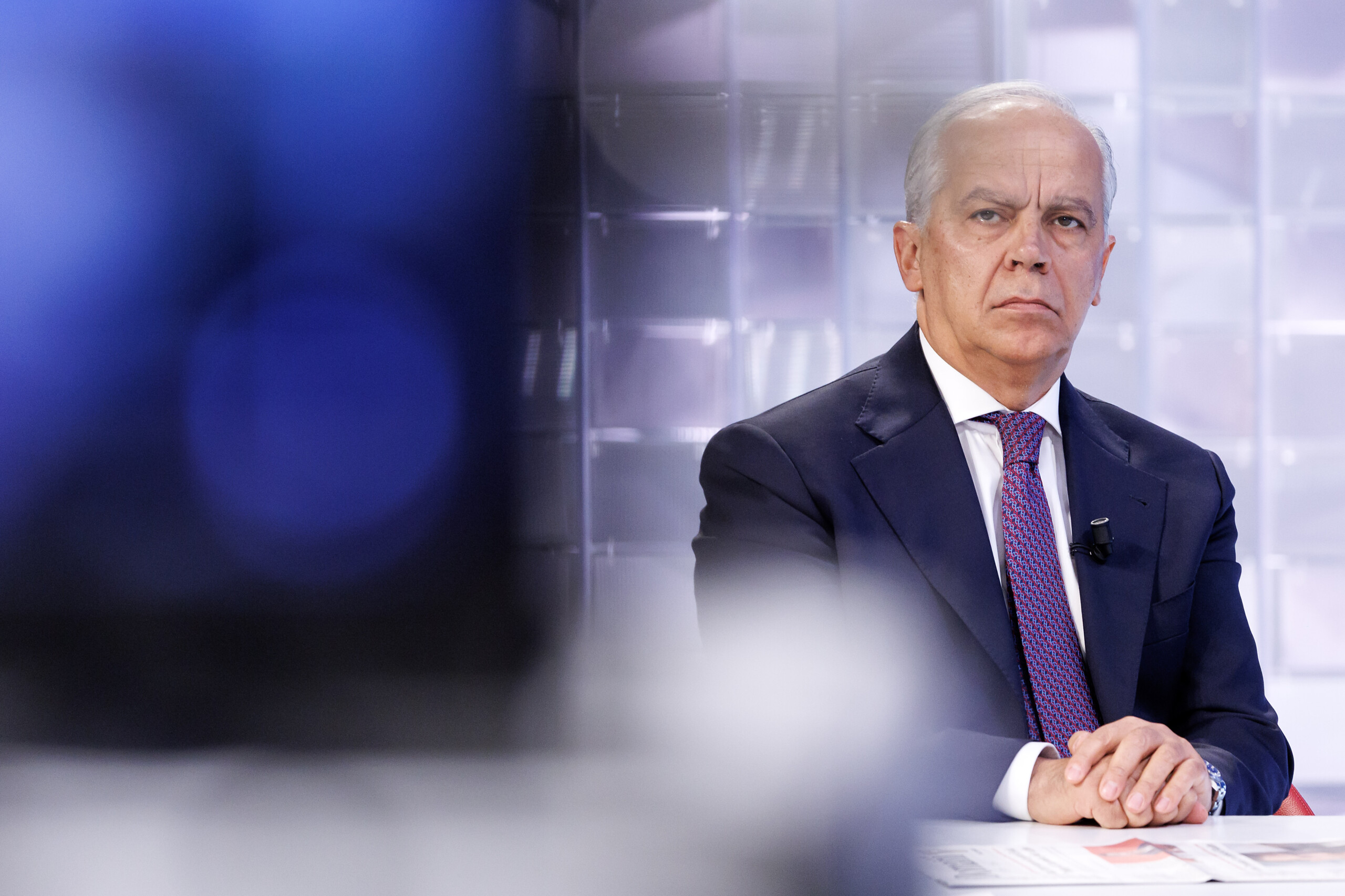 naples piantedosi deeply saddened by the death of a police officer scaled